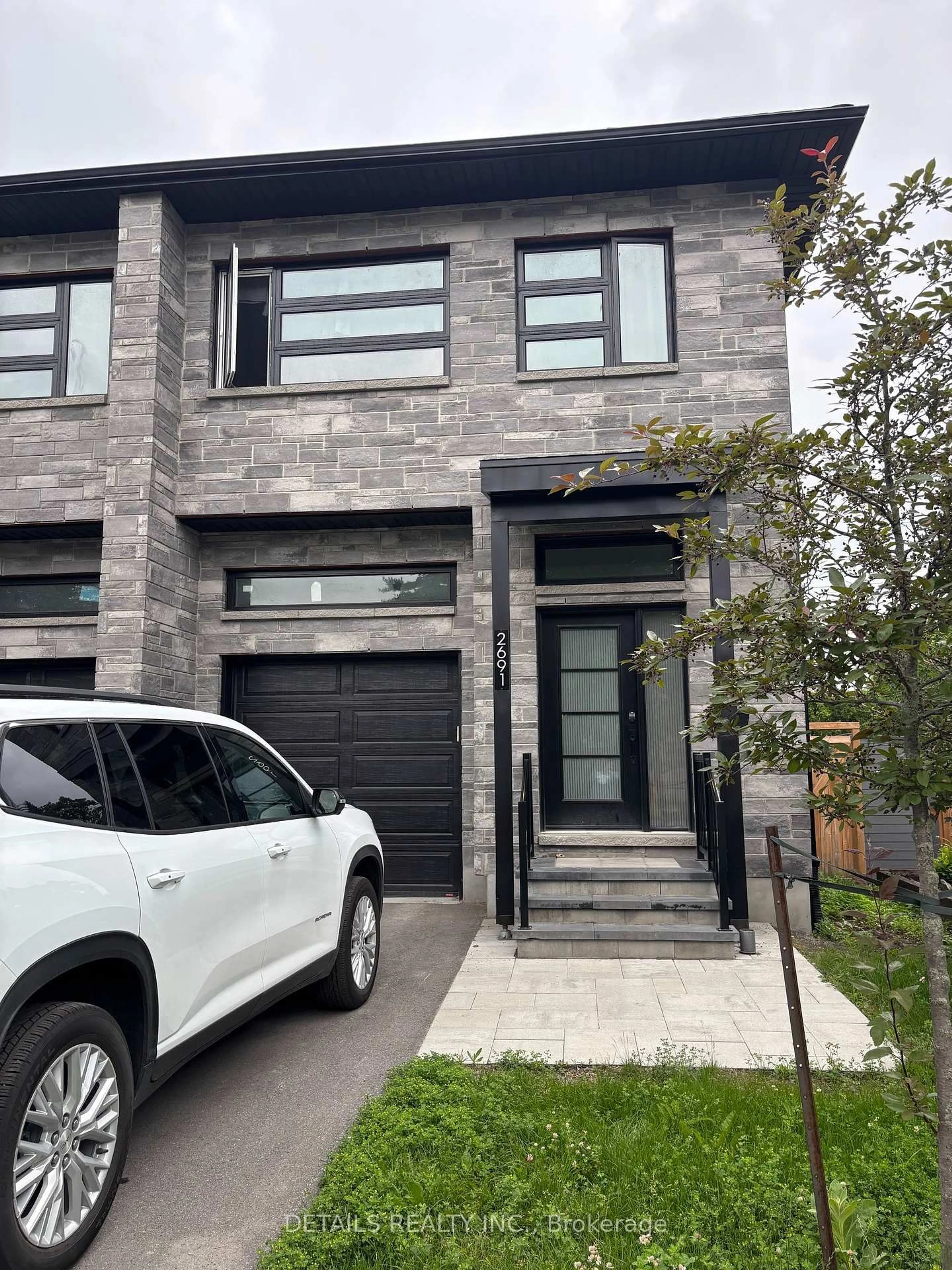 Home with brick exterior material, street for 2691 Violet St, Ottawa Ontario K2B 6X1