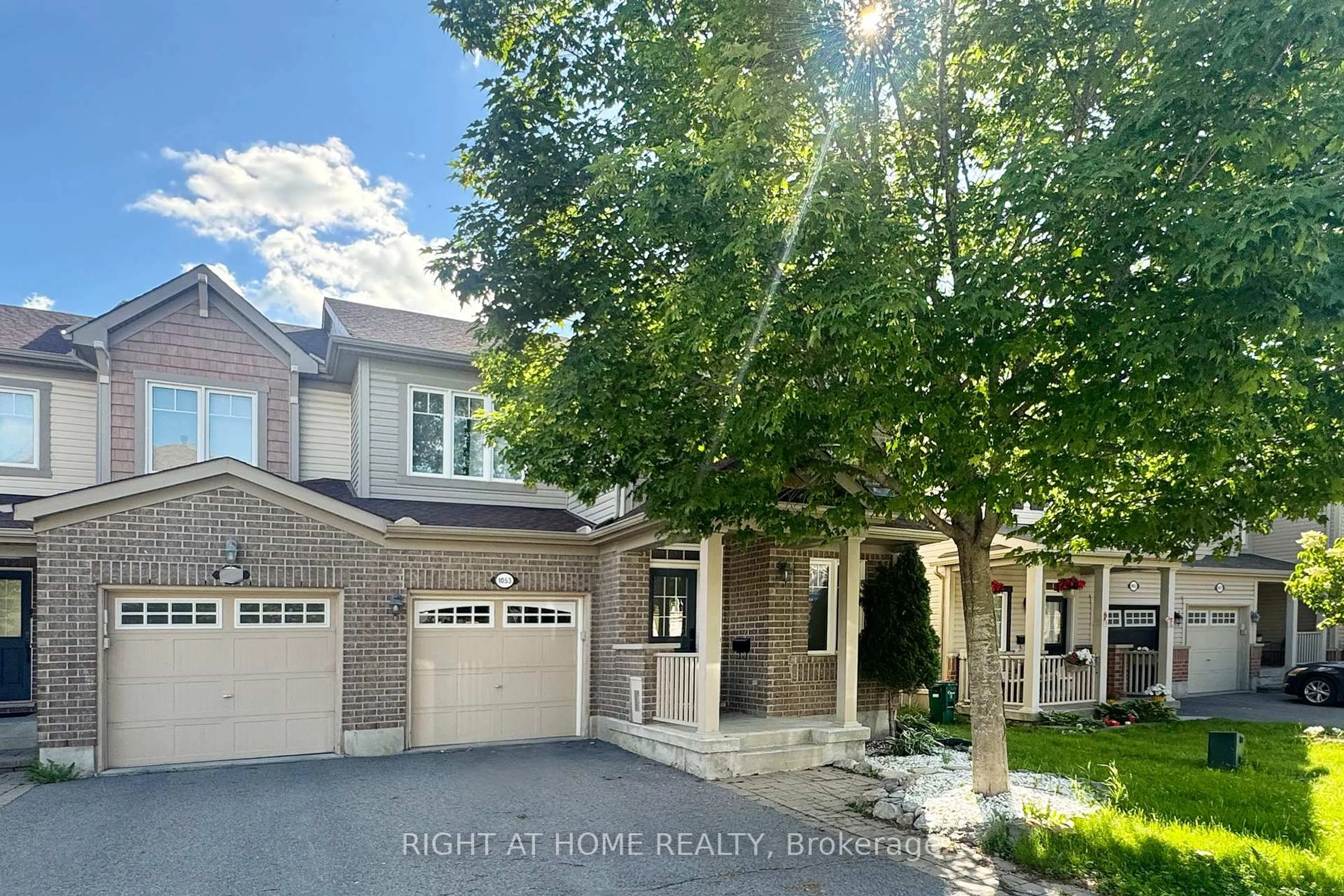 A pic from outside/outdoor area/front of a property/back of a property/a pic from drone, street for 1053 PAMPERO Cres, Ottawa Ontario K2S 0N5