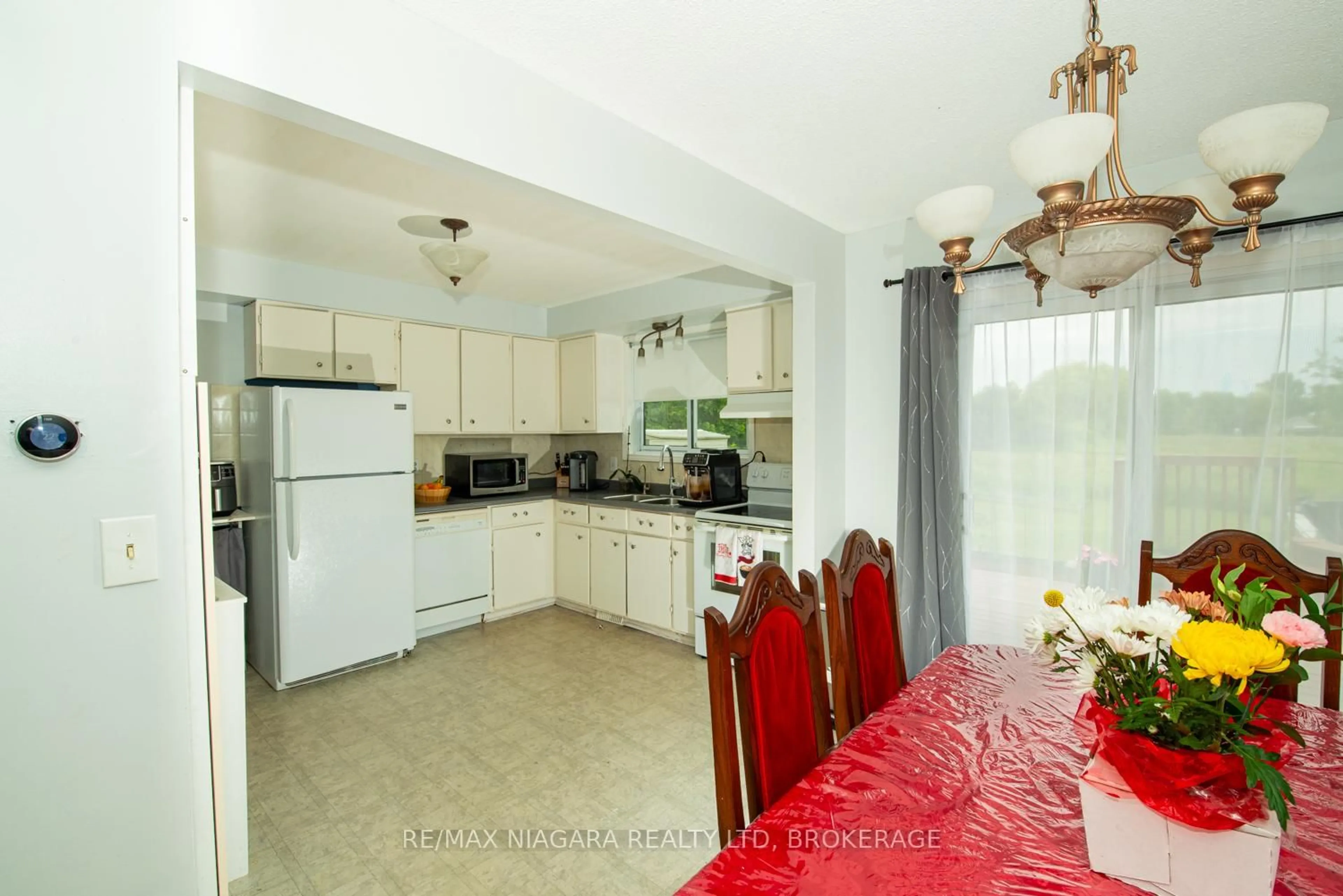 Unknown for 47 Elmvale Cres, Port Colborne Ontario L3K 5X1