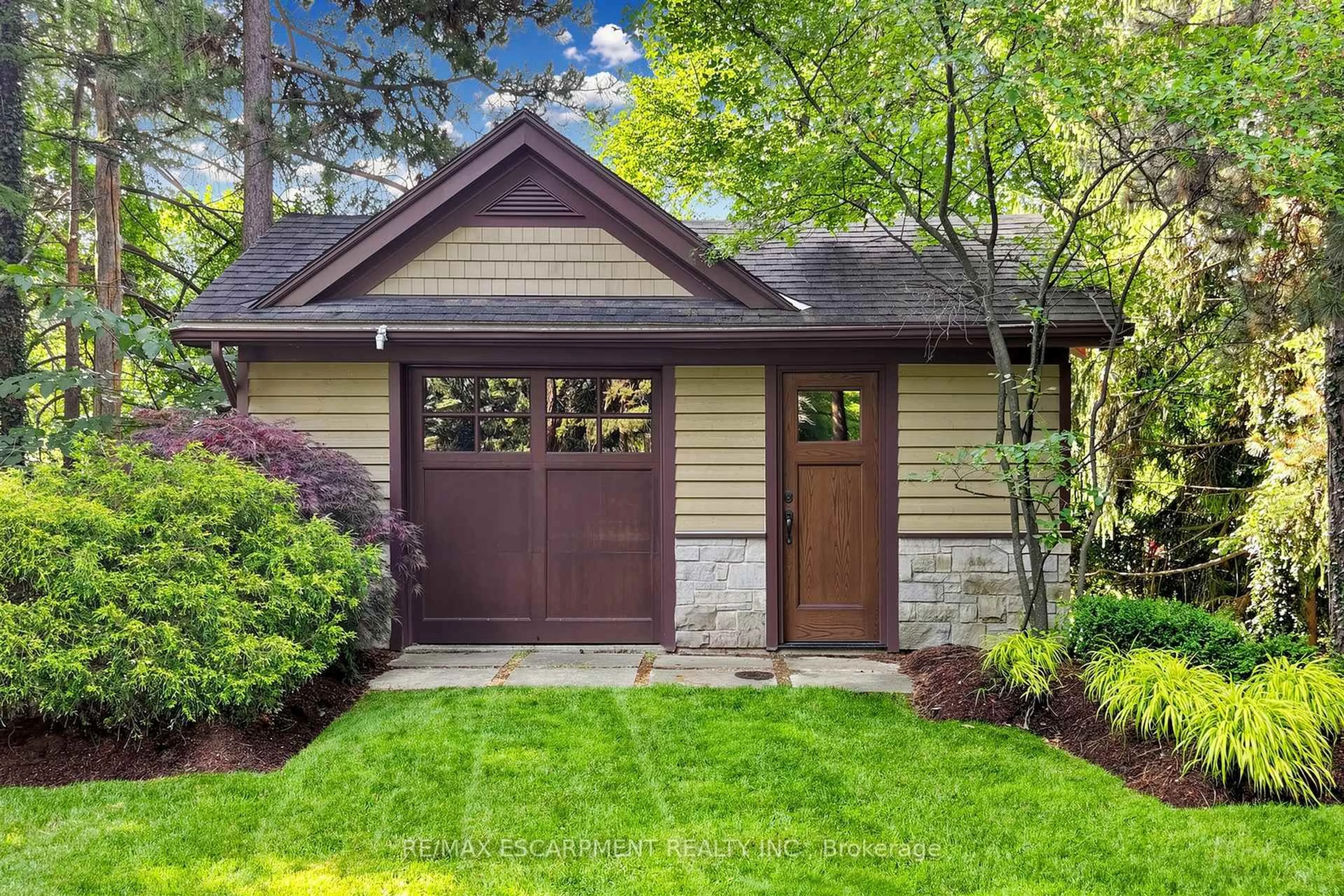 Unknown for 344 Mountain Brow Rd, Hamilton Ontario L7P 5A3