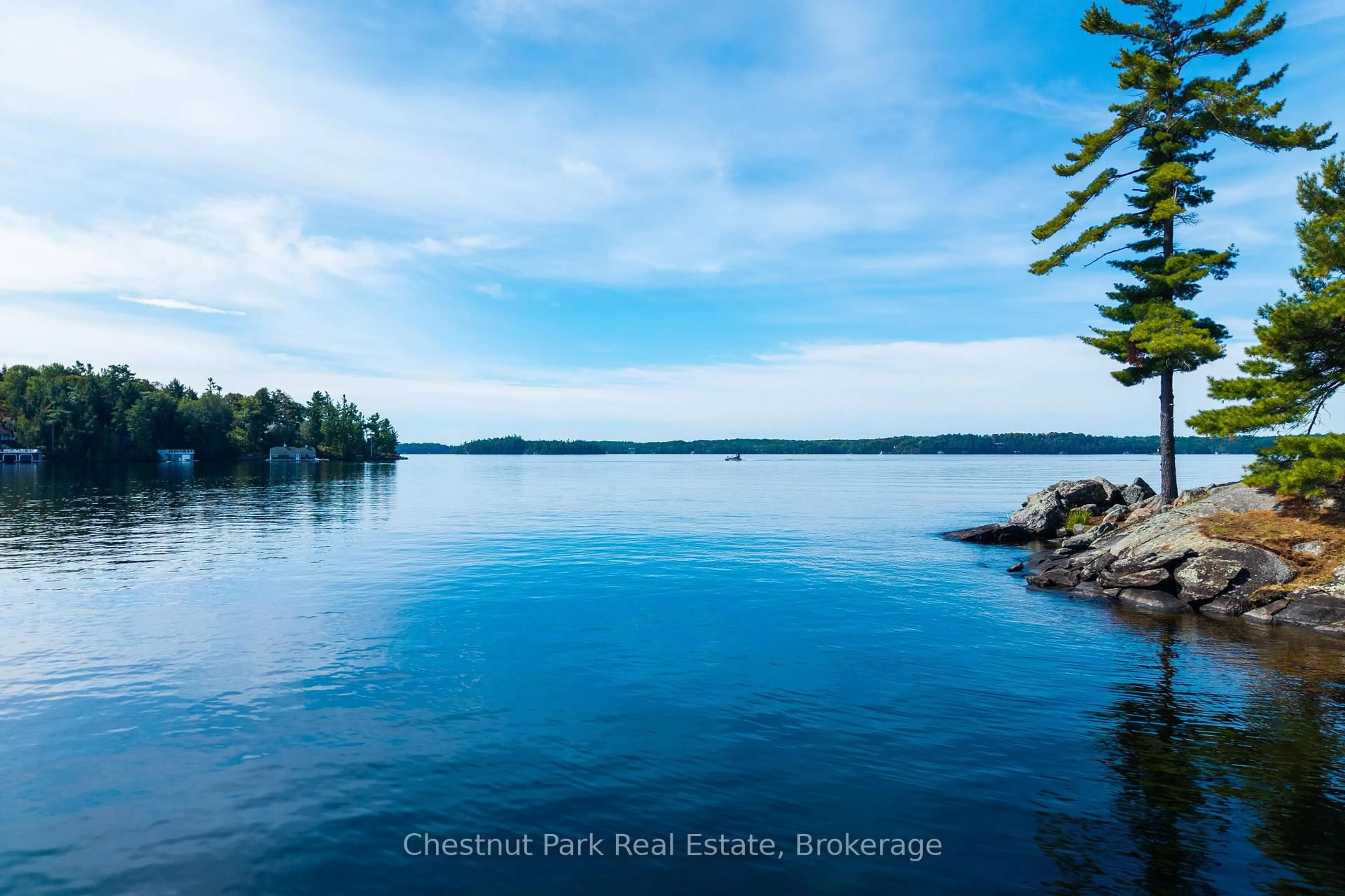 Blurry image for 1121 Scarcliffe Rd #20, Muskoka Lakes Ontario P0B 1J0