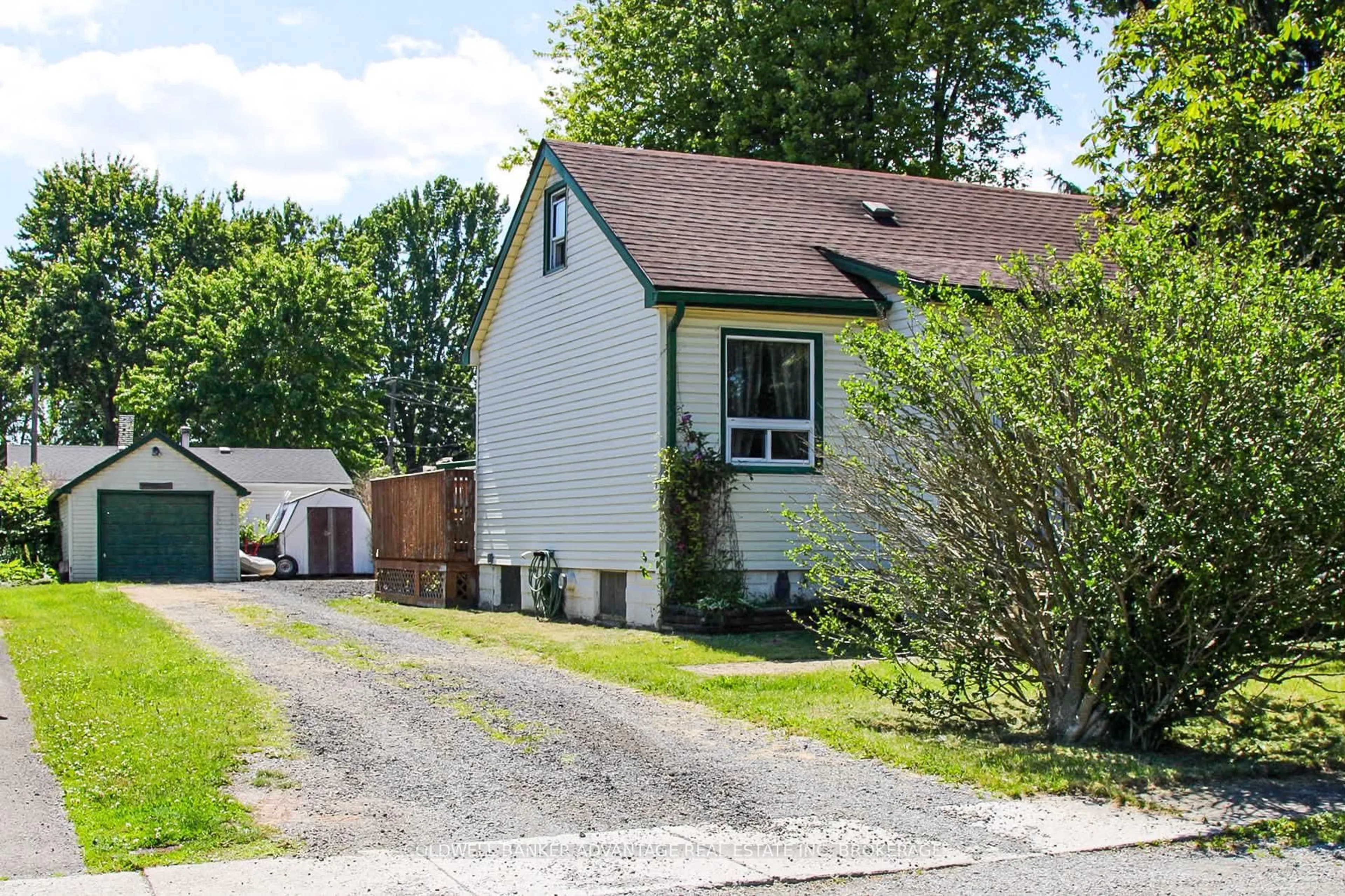 Unknown for 40 Ramey Ave, Port Colborne Ontario L3K 2L3