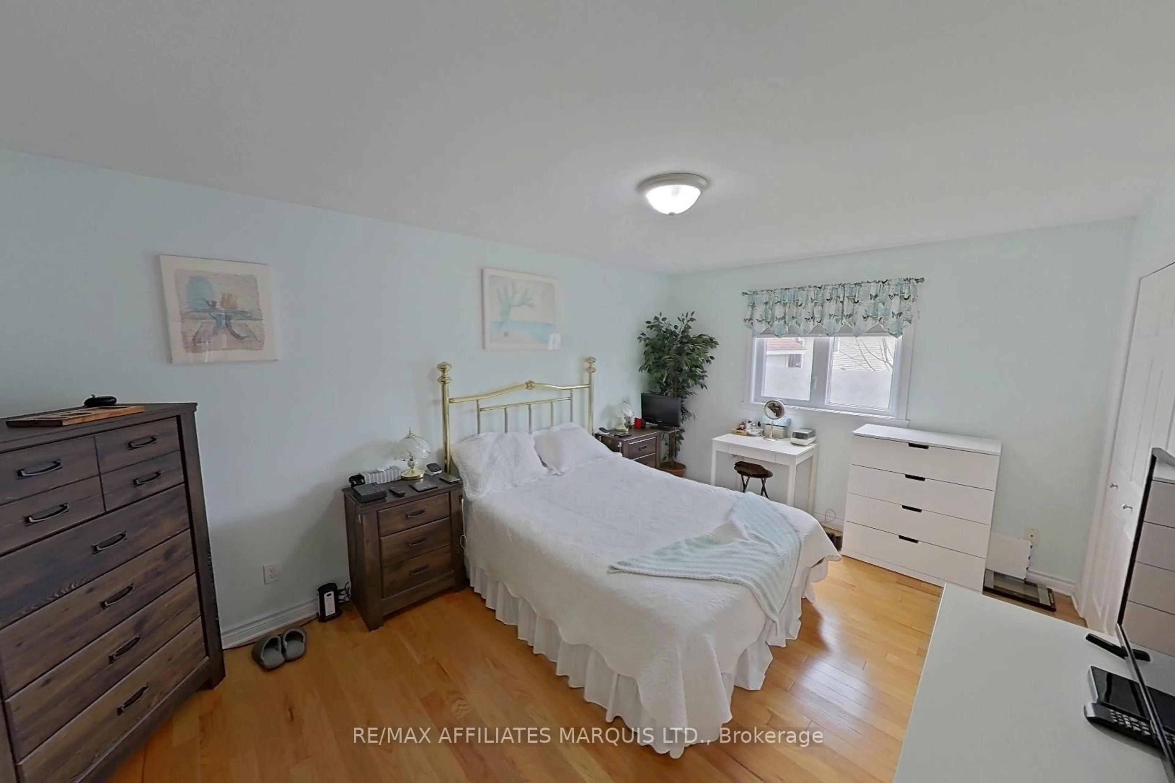 Bedroom with bed, unknown for 117 Gail Elizabeth Crt, Cornwall Ontario K6H 0A7