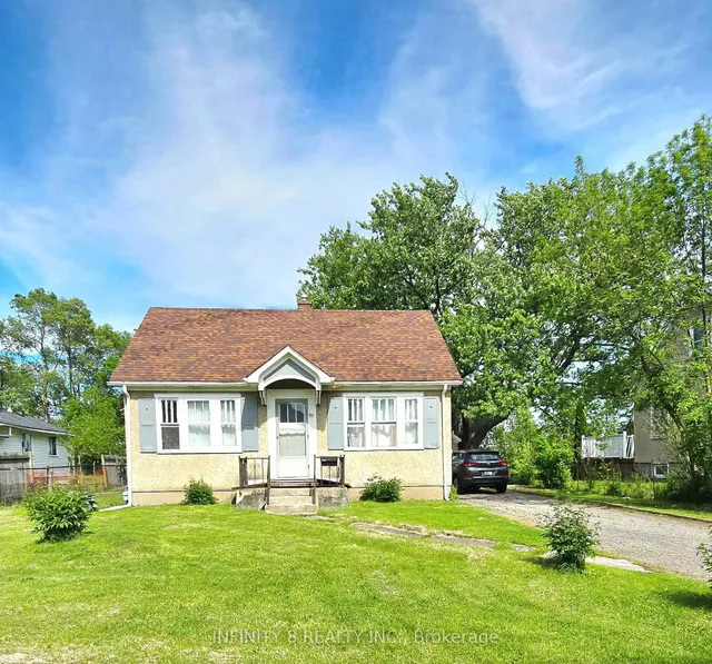 98 Louth St, St. Catharines 2