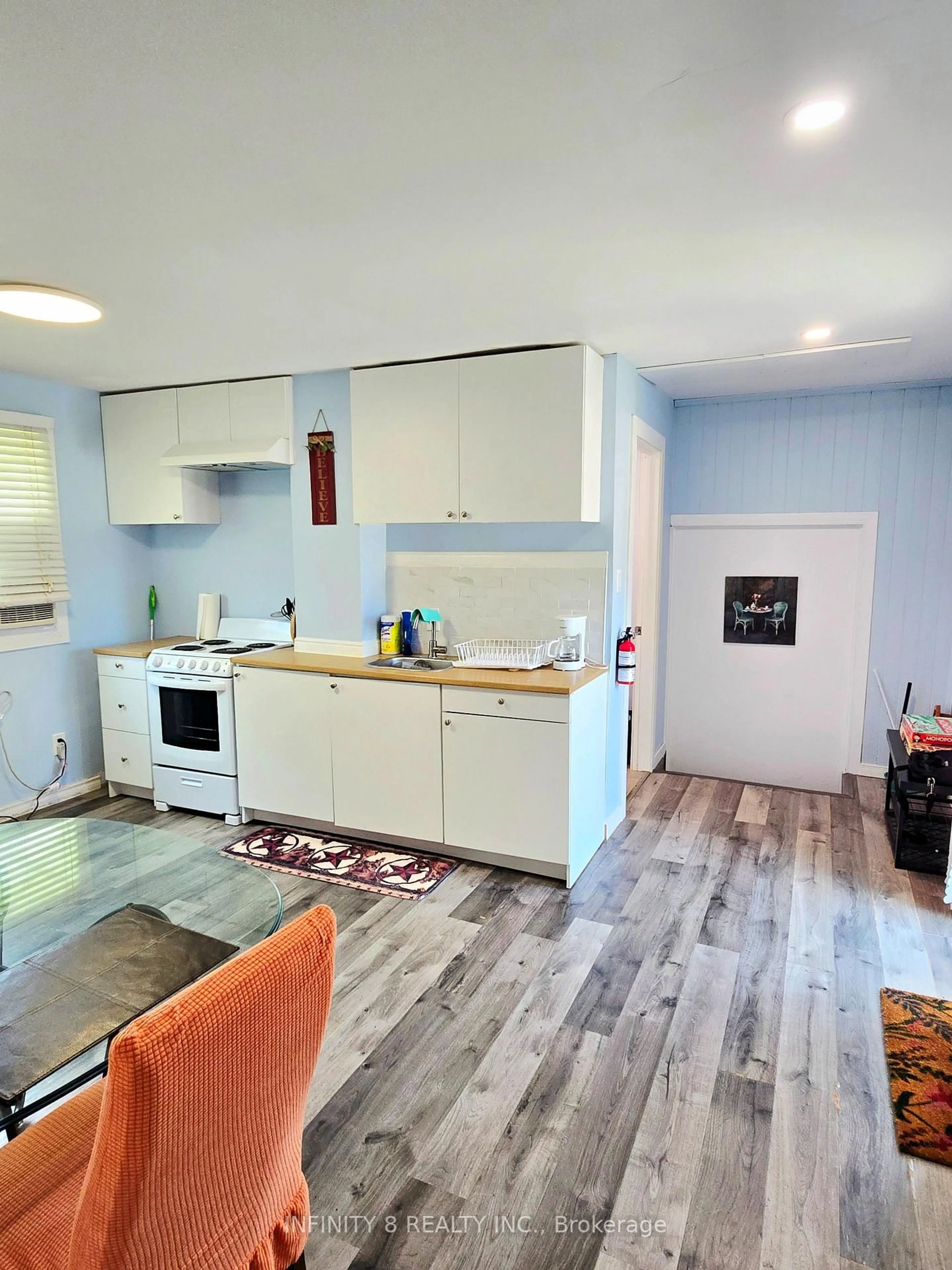 Open concept kitchen, unknown for 100 Louth St, St. Catharines Ontario L2S 2T4