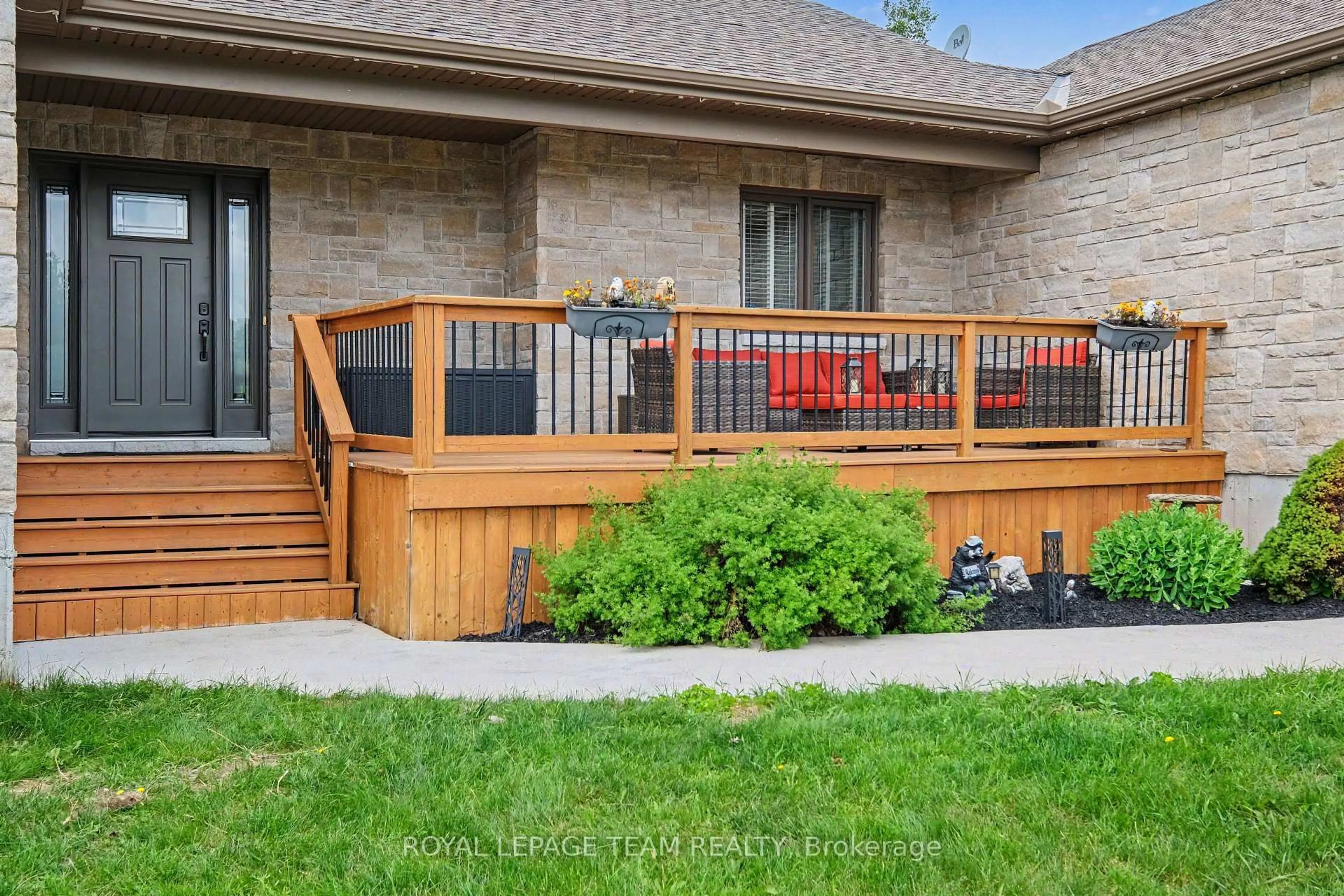 Patio, unknown for 265 Starlight Pl, Ashton Ontario K0A 1B0