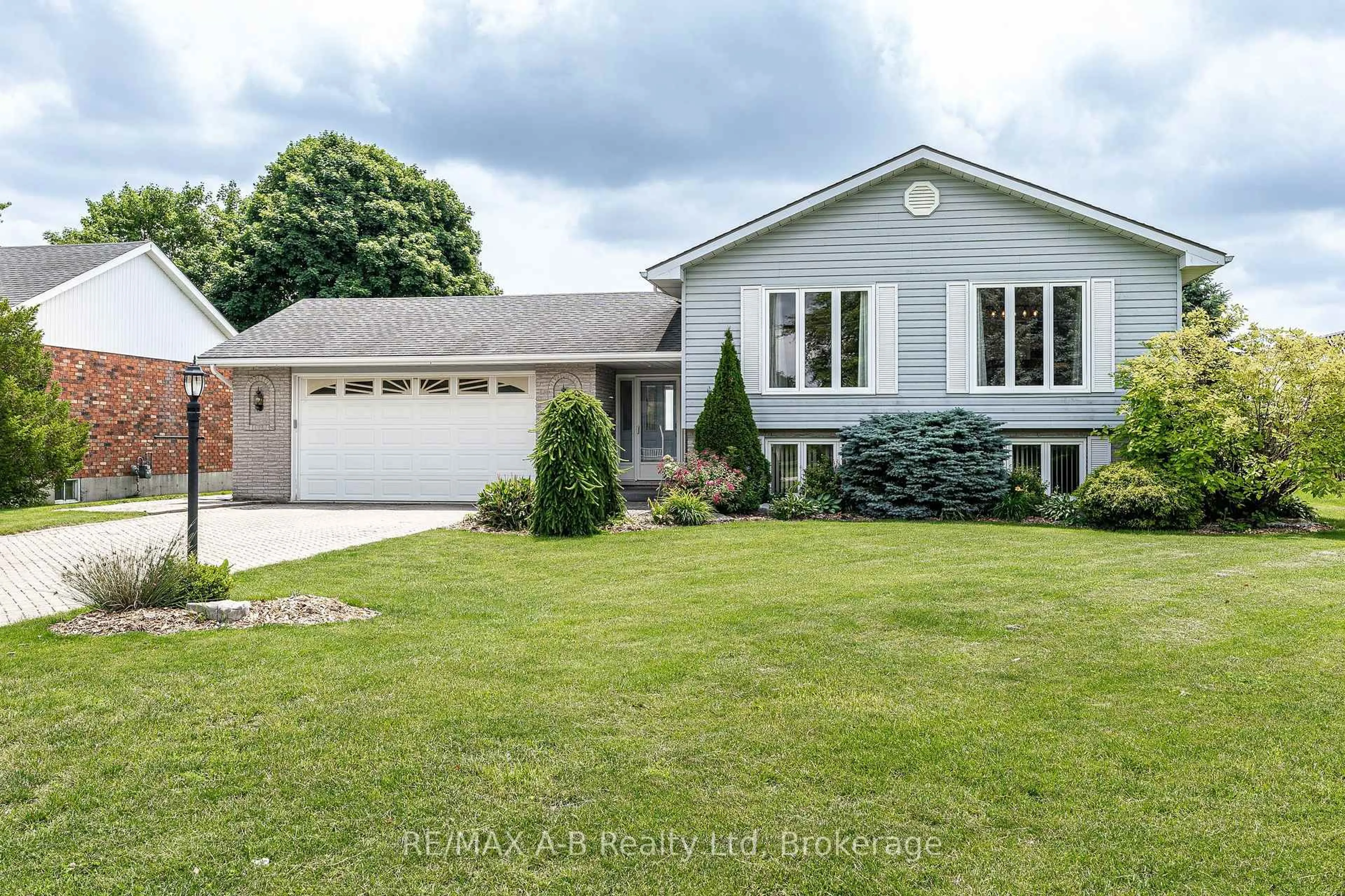 Home with vinyl exterior material, street for 51 Commissioner St, Zorra Ontario N0J 1J0