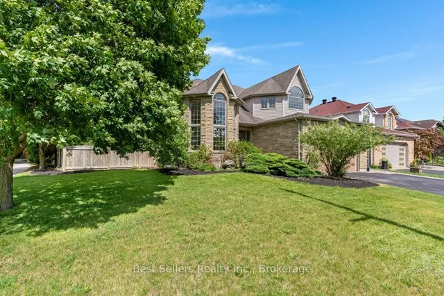 25 AMALIA Cres, Guelph 2