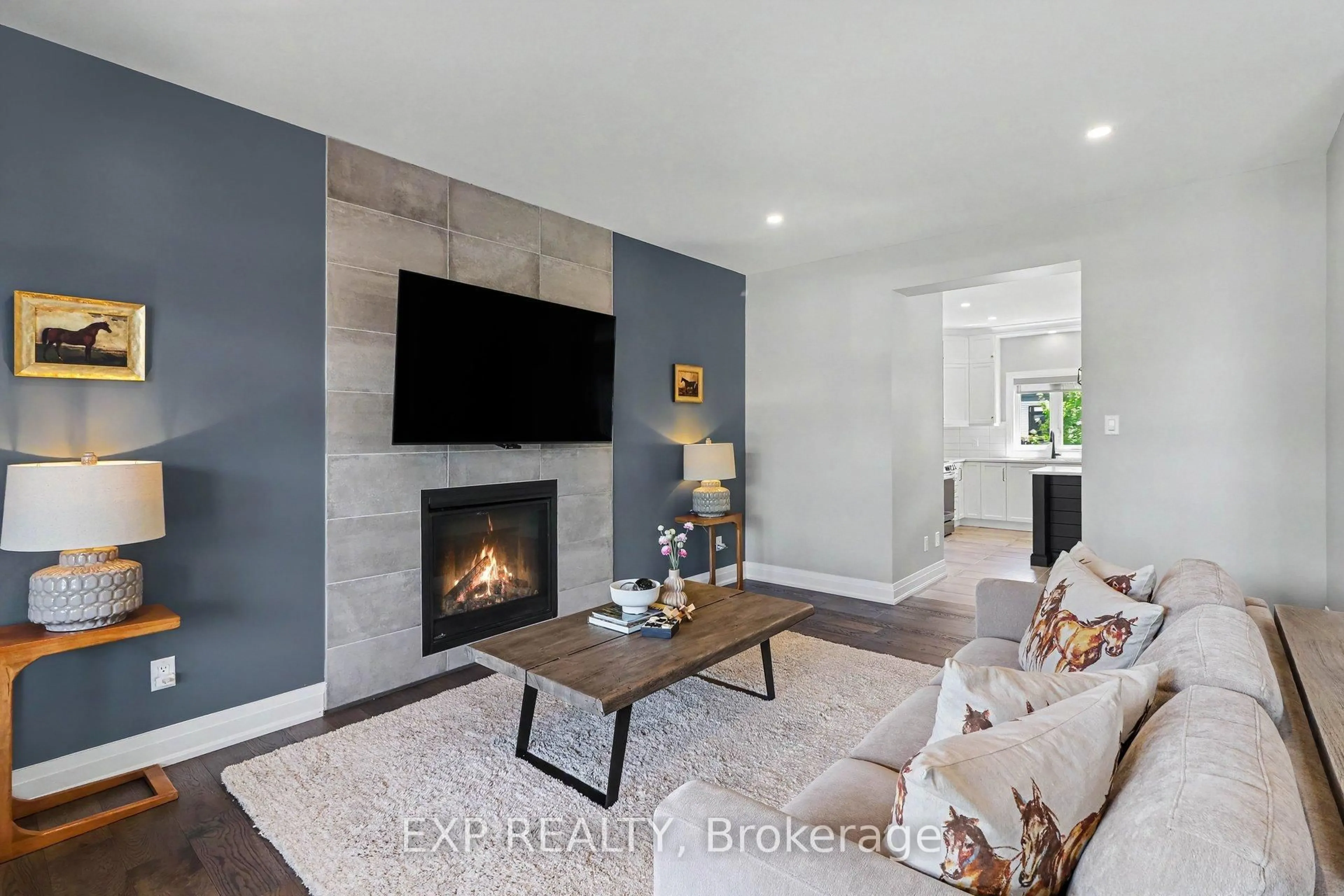 Living room with furniture, unknown for 1152 Avignon St, Russell Ontario K0A 1W0