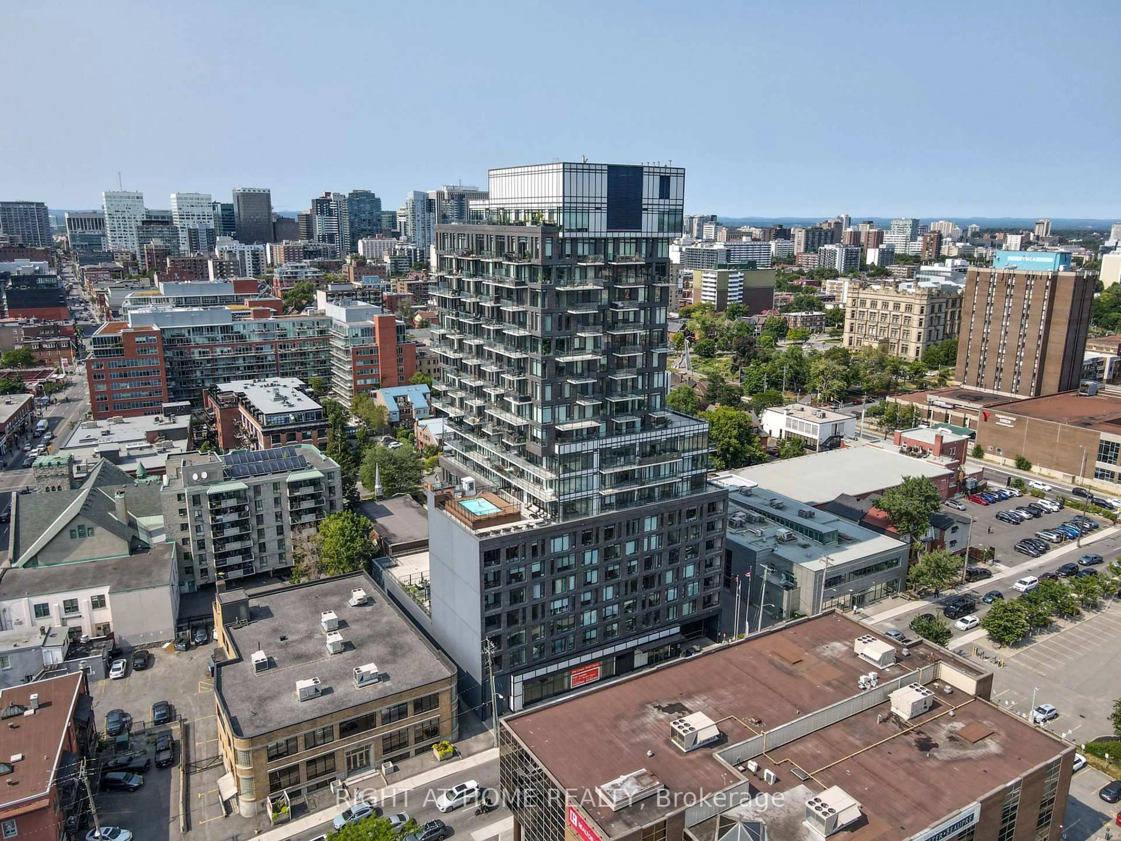 A pic from outside/outdoor area/front of a property/back of a property/a pic from drone, city buildings view from balcony for 203 Catherine St #1804, Ottawa Ontario K2P 1J5
