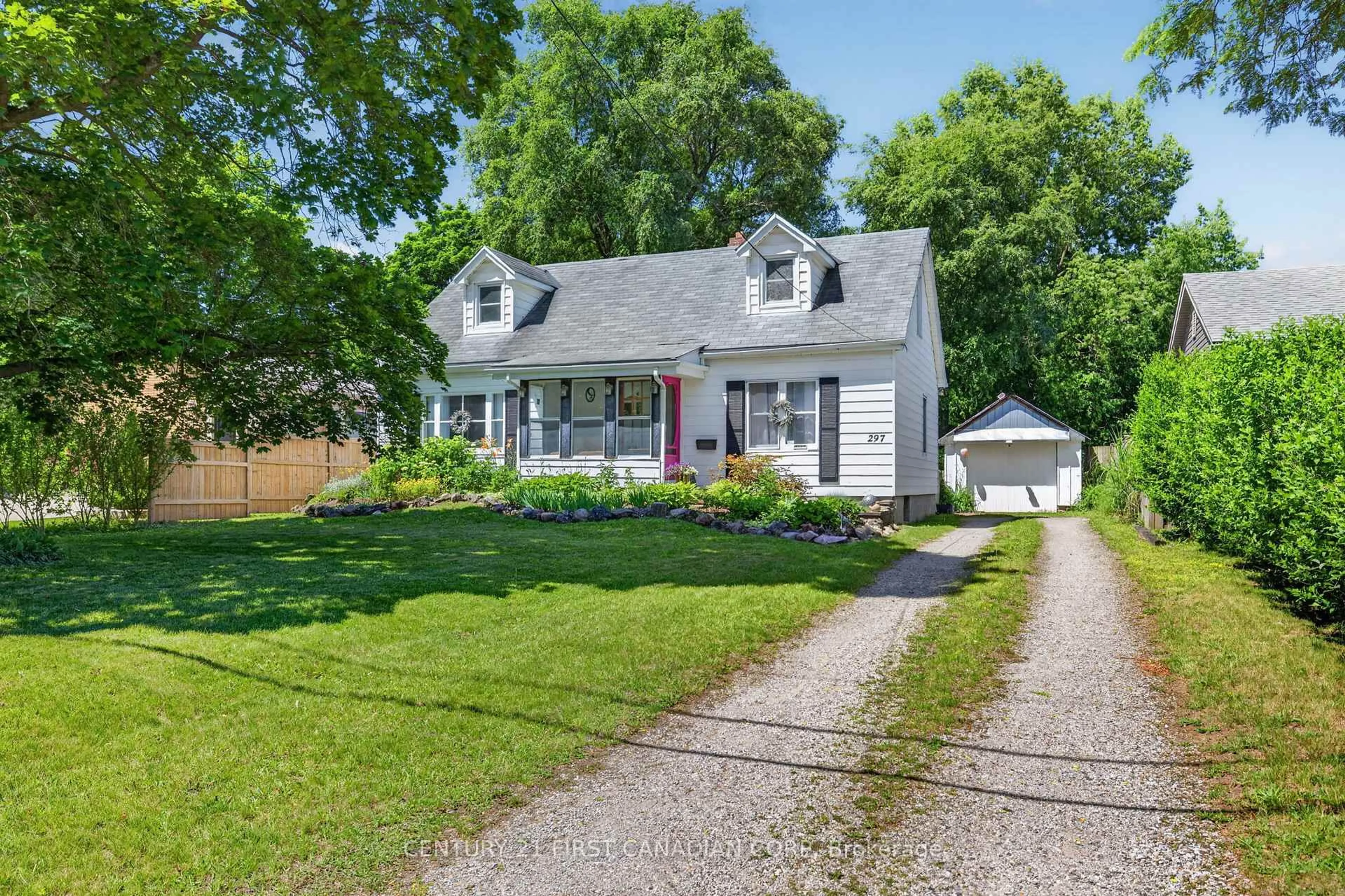 Home with vinyl exterior material, street for 297 Stephen St, London South Ontario N6K 2M9