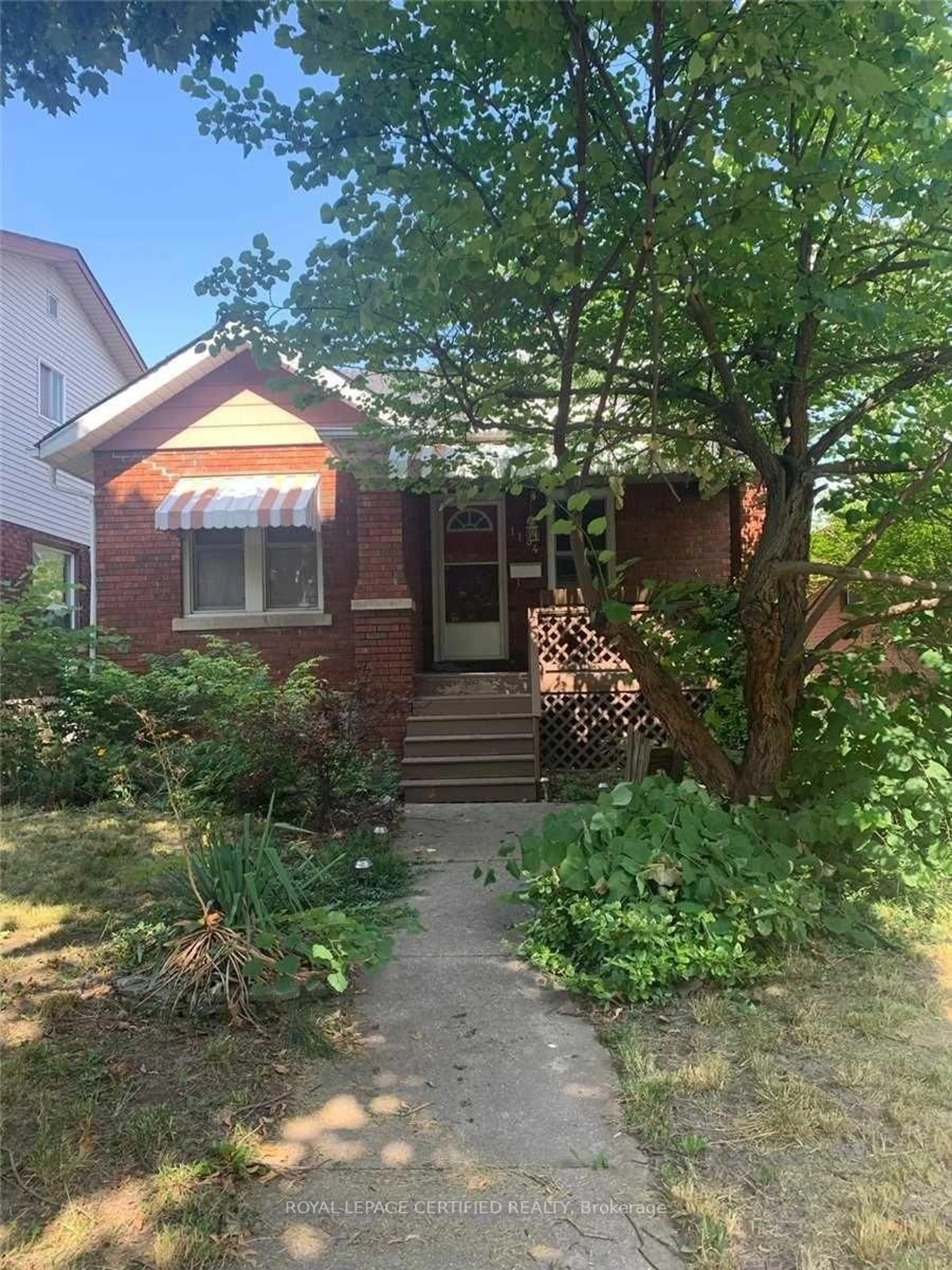 Home with brick exterior material, street for 1184 Janette Ave, Windsor Ontario N9A 5A7