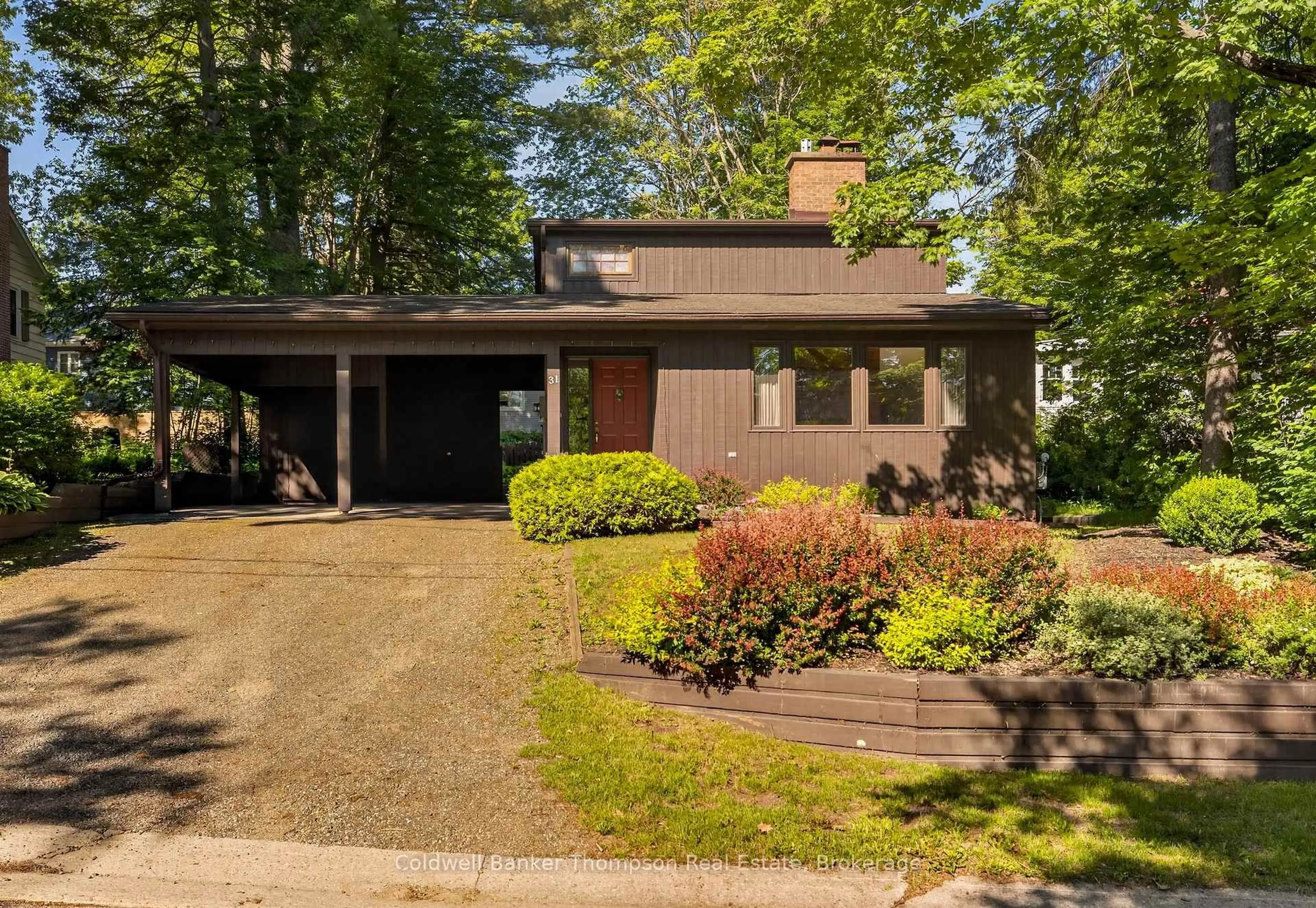 Unknown for 31 King St, Huntsville Ontario P1H 1X6