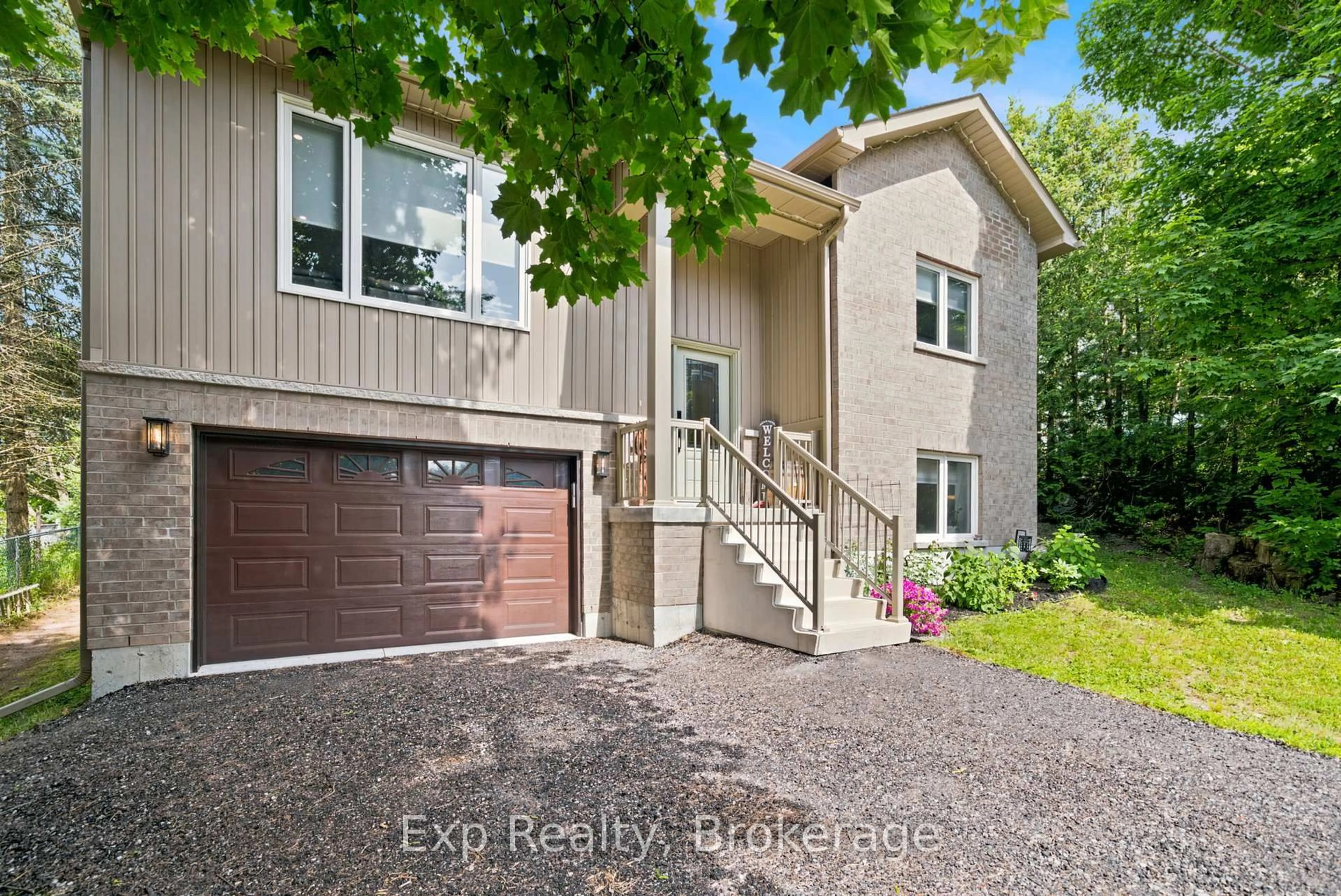Unknown for 282 John St, Kawartha Lakes Ontario L0A 1K0