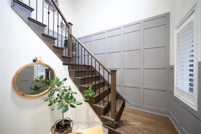 73 Eleanor Ave, Hamilton 4