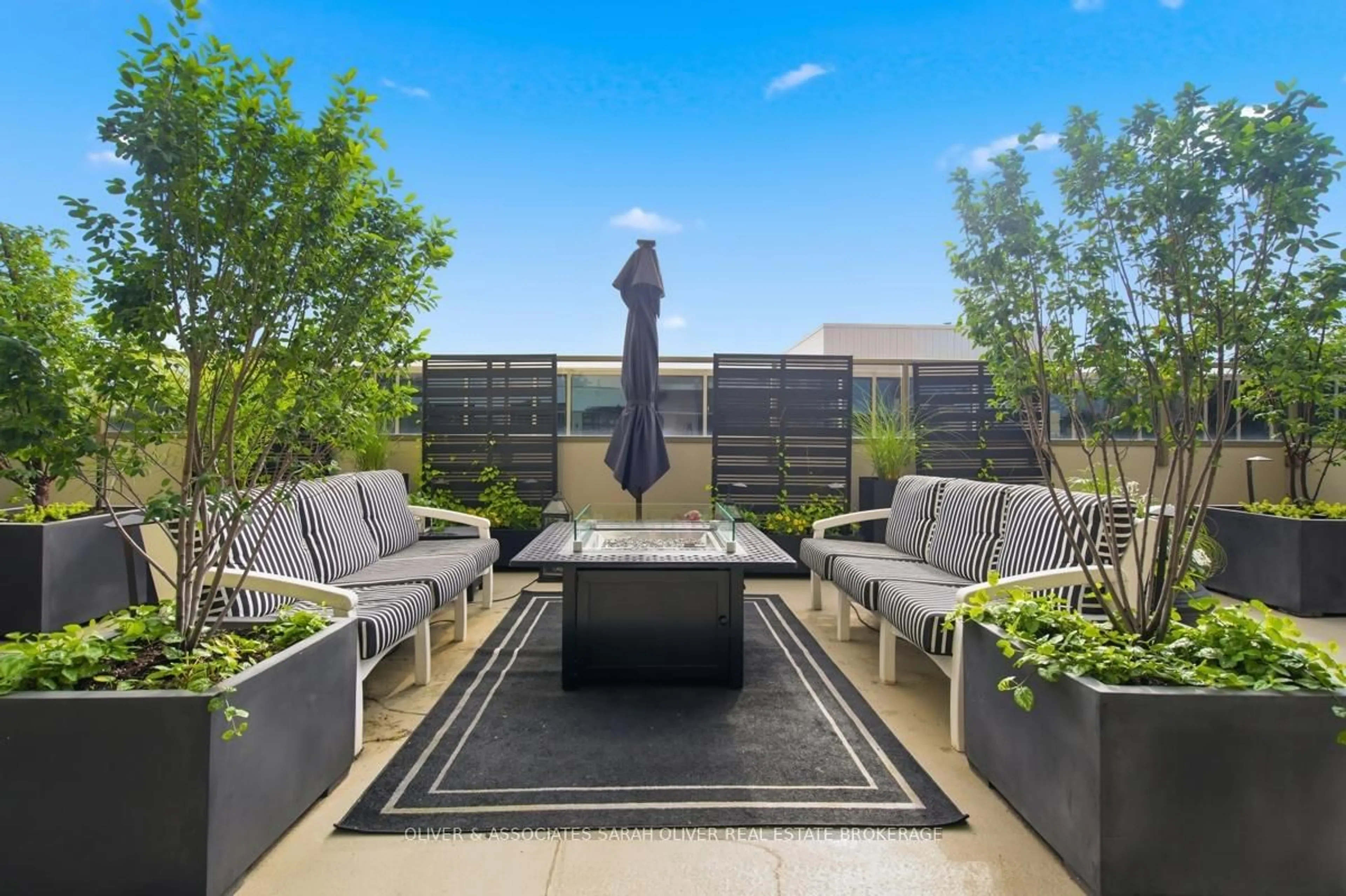 Patio, unknown for 250 Pall Mall St #404, London East Ontario N6A 6K3