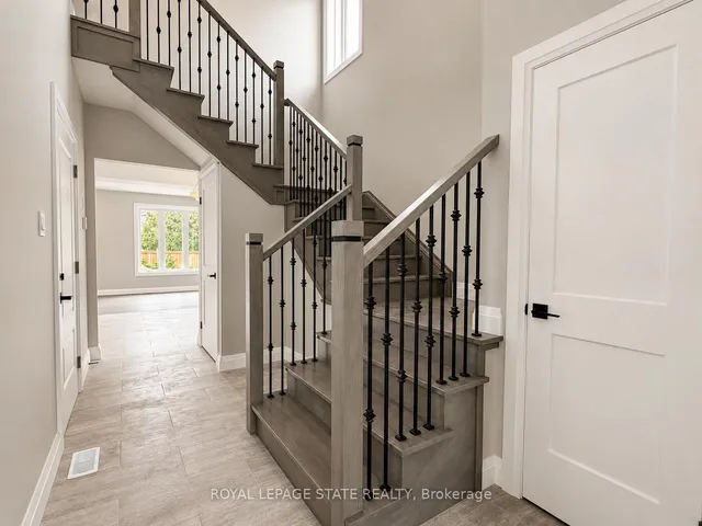 22-A Alpine Ave, Hamilton 3