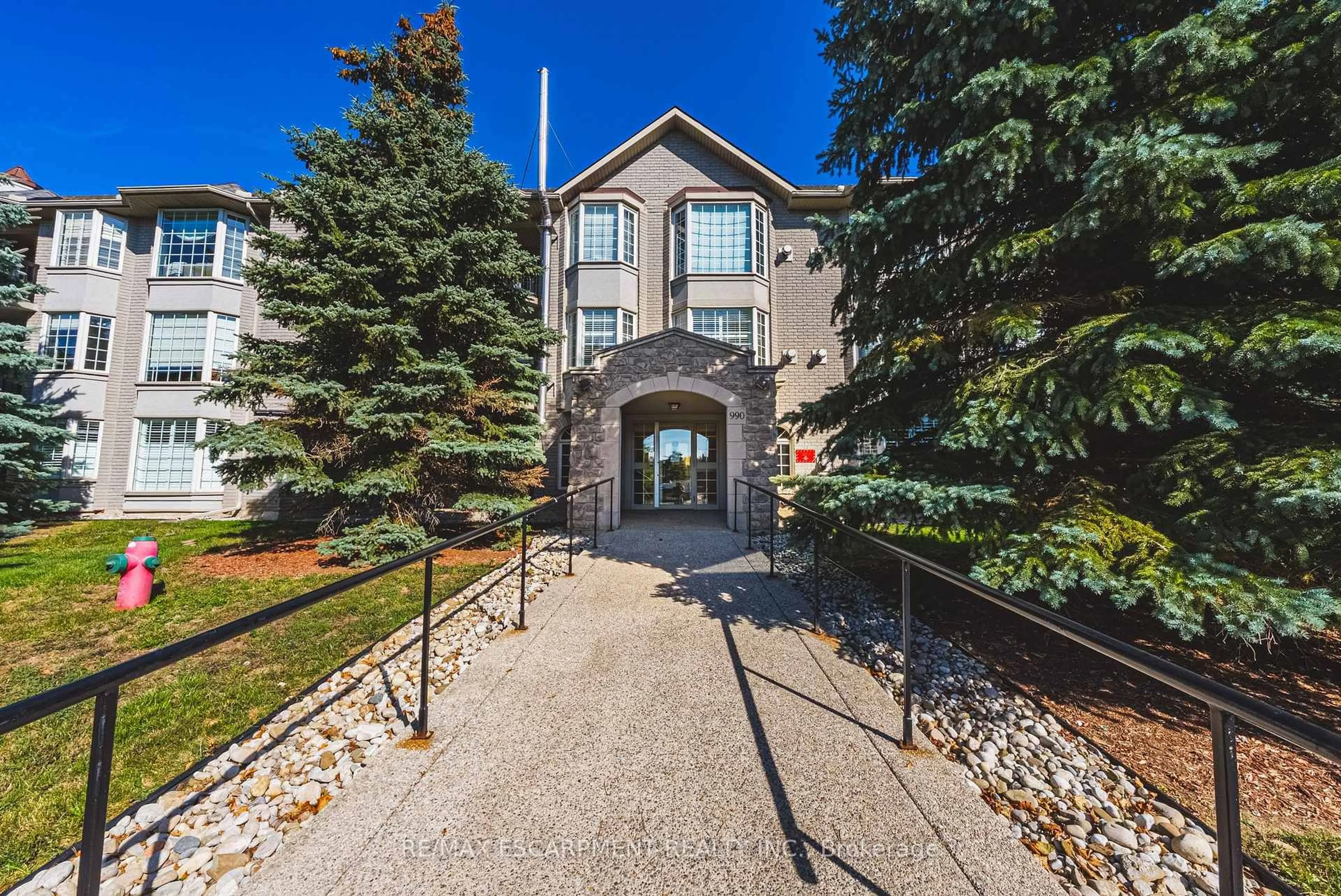 Unknown for 990 Golf Links Rd #308, Hamilton Ontario L9K 1J8