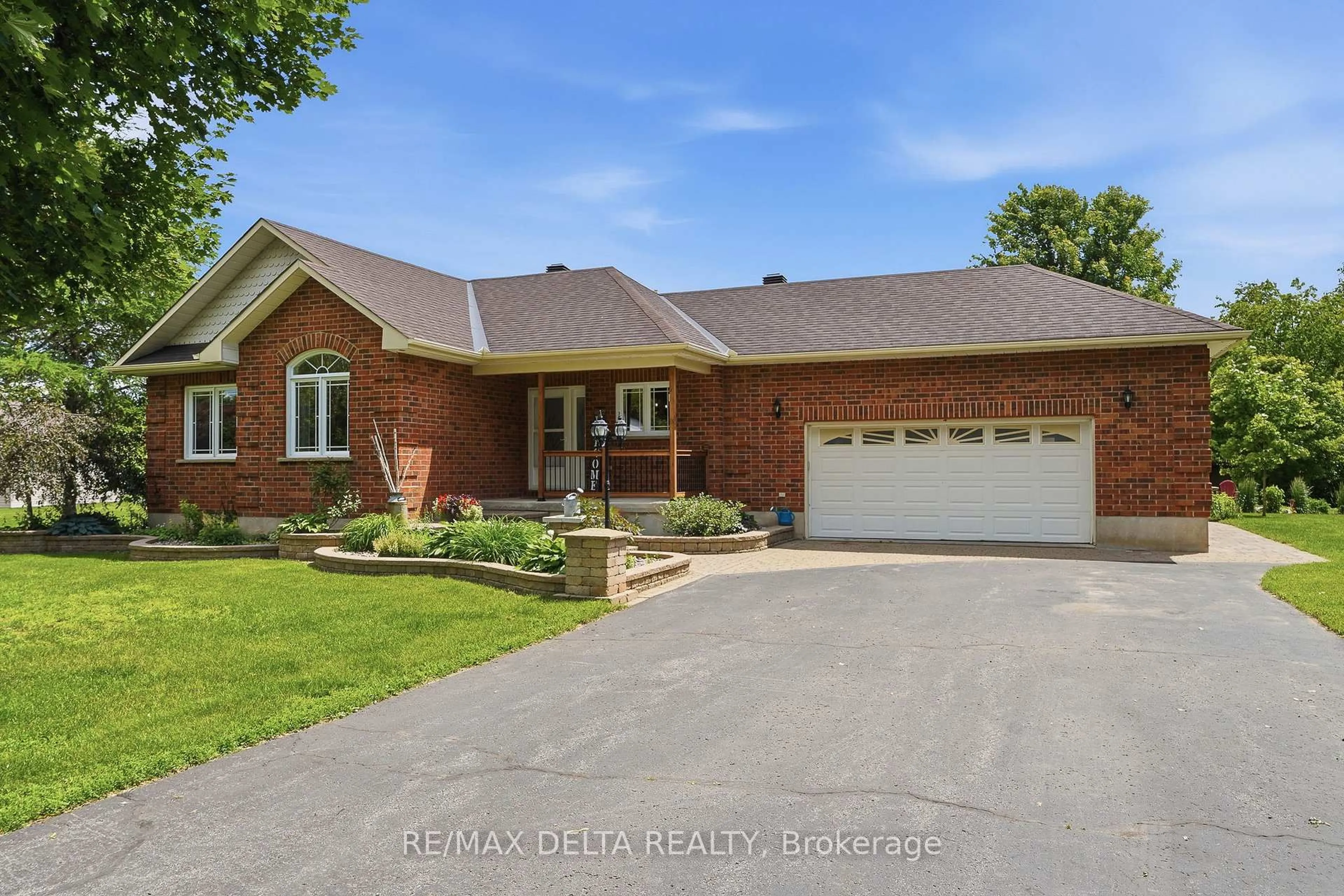 Home with brick exterior material, street for 2140 Lemery St, Clarence-Rockland Ontario K0A 1E0