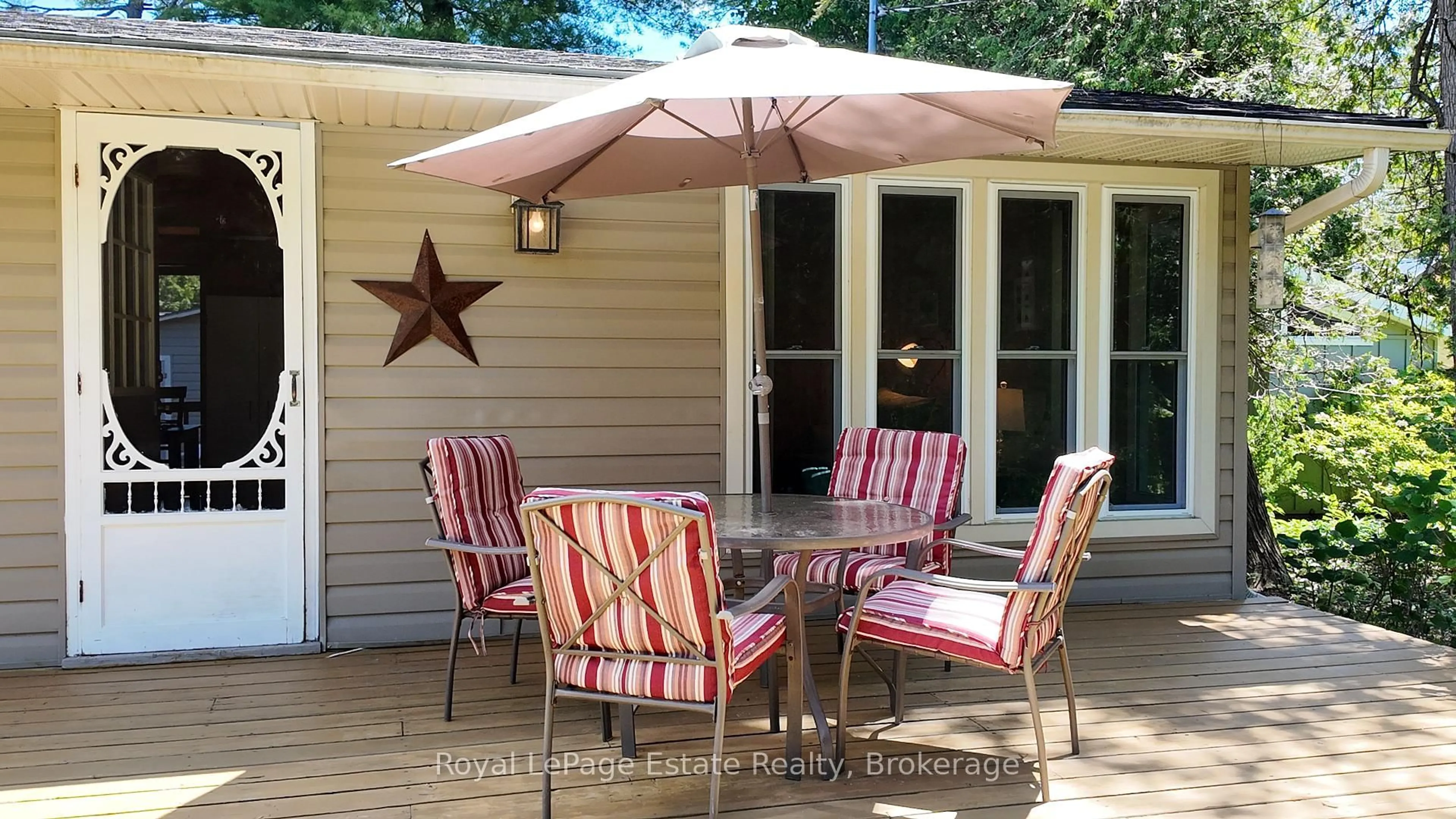Patio, street for 407 Third Ave, South Bruce Peninsula Ontario N0H 2G0