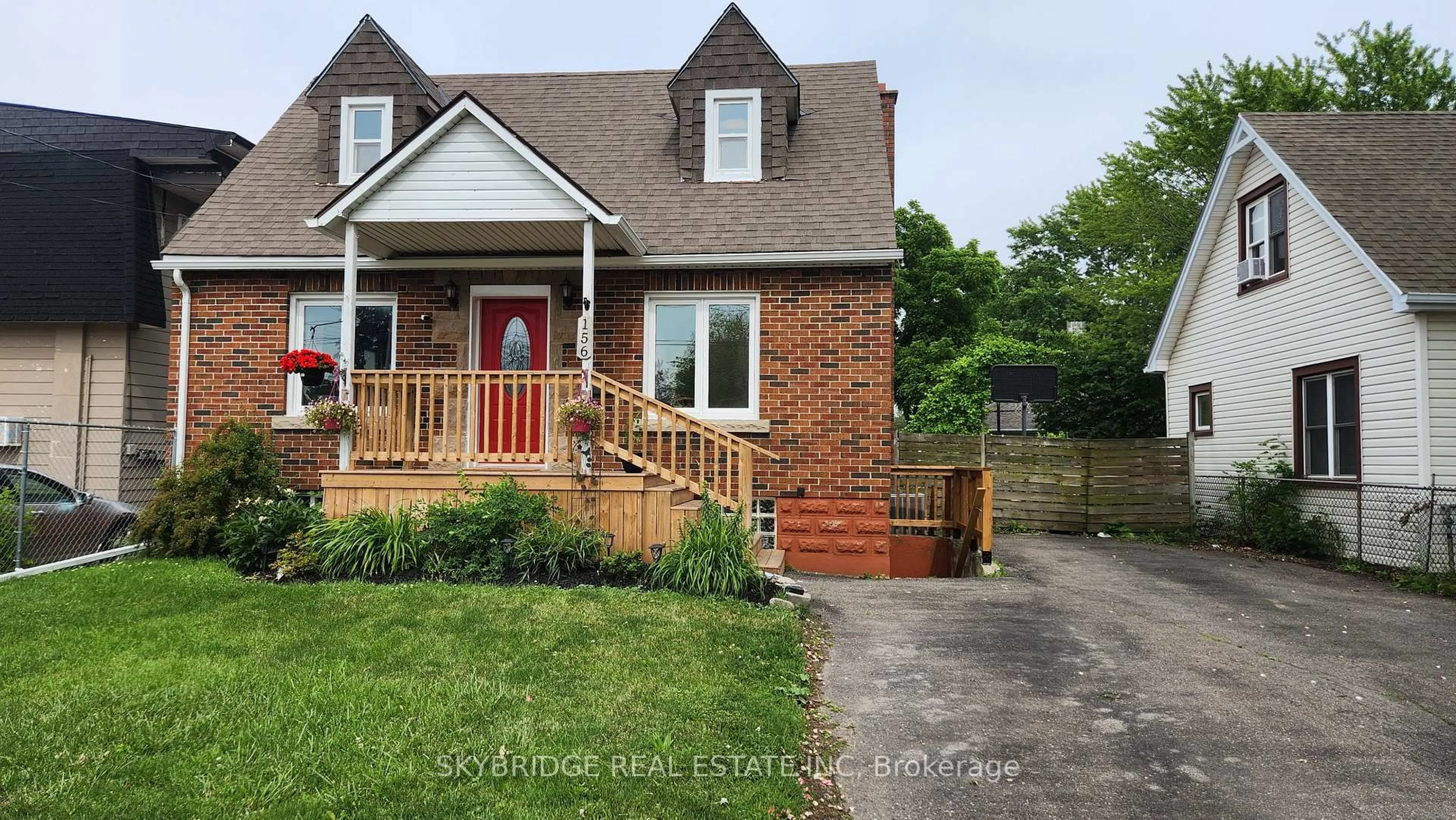 Home with brick exterior material, street for 156 Knoll St, Port Colborne Ontario L3K 5B1