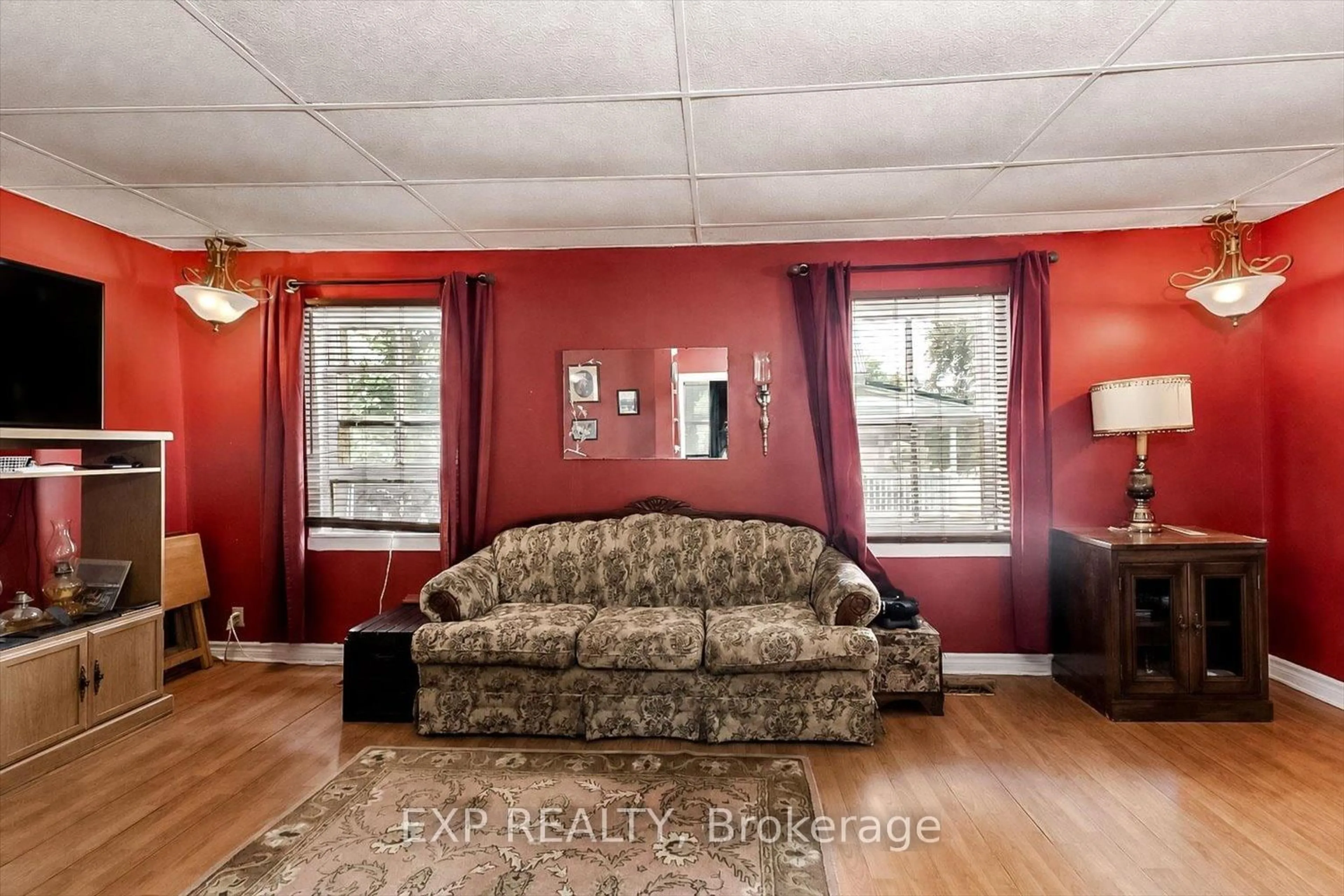 Living room with furniture, unknown for 181 Union St, Central Elgin Ontario N0L 1B0
