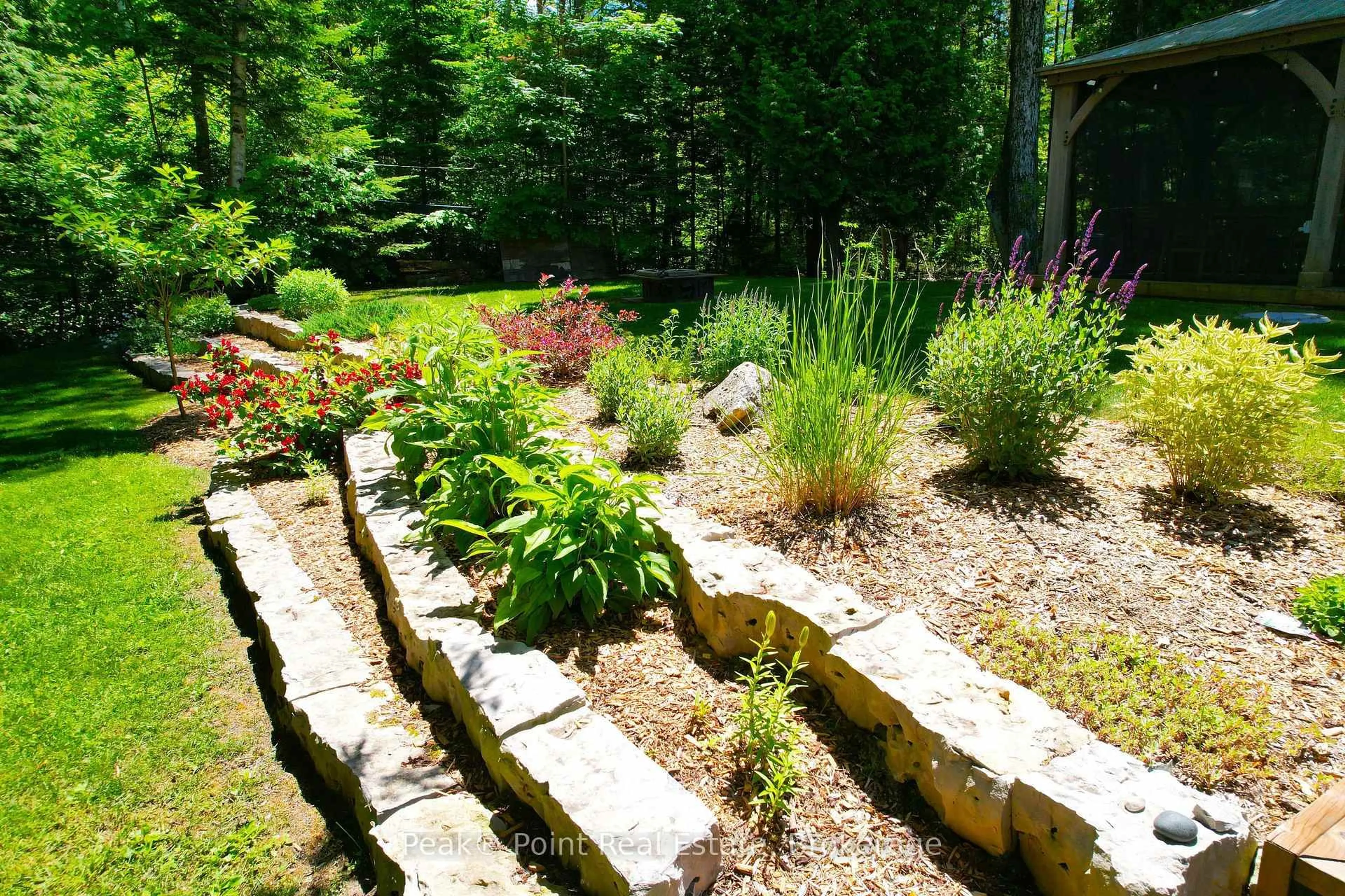 Patio, unknown for 6 KAHGEE St, Native Leased Lands Ontario N0H 2G0