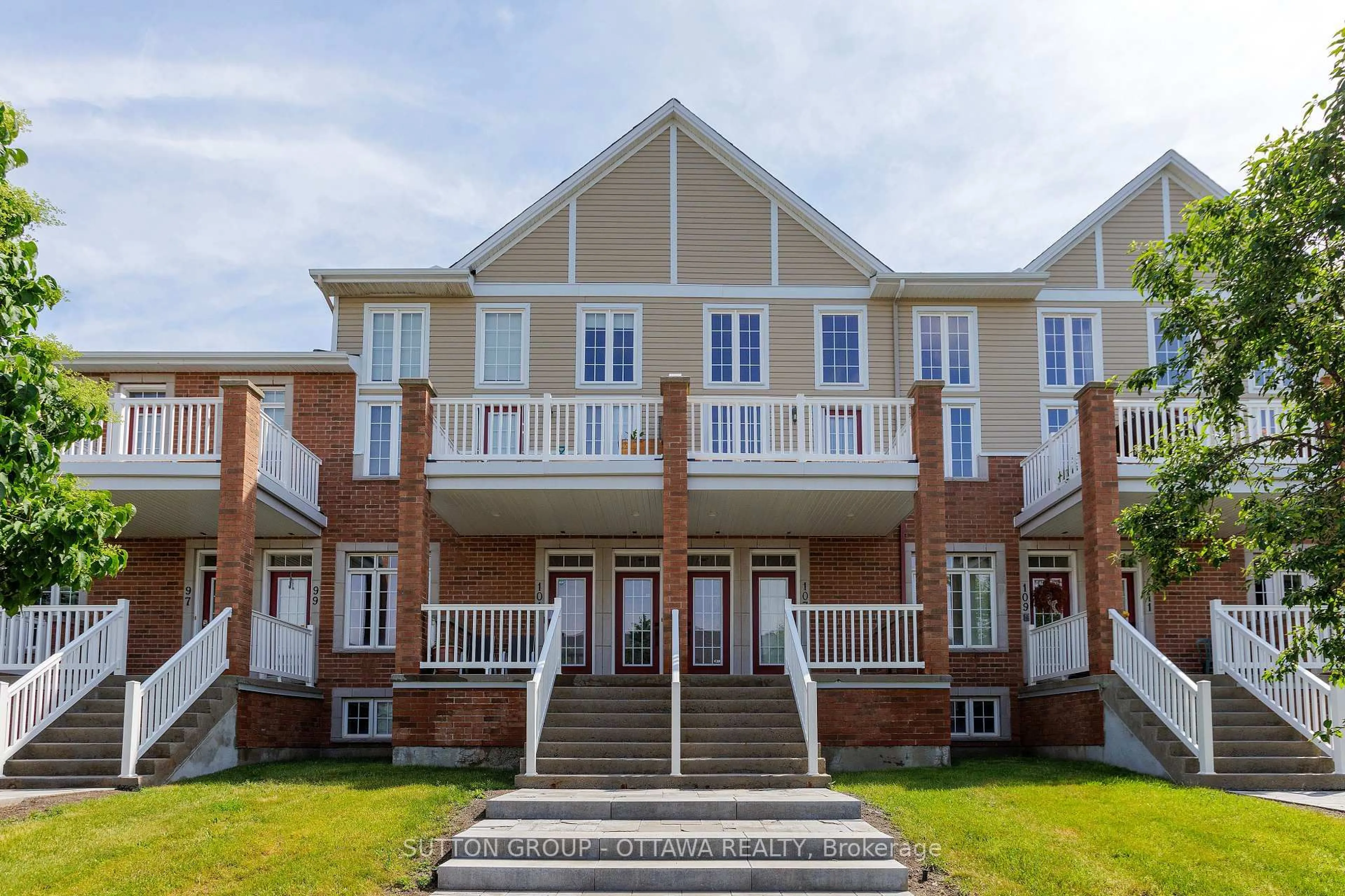 Unknown for 105 Eye Bright Cres #25, Ottawa Ontario K1V 2K6