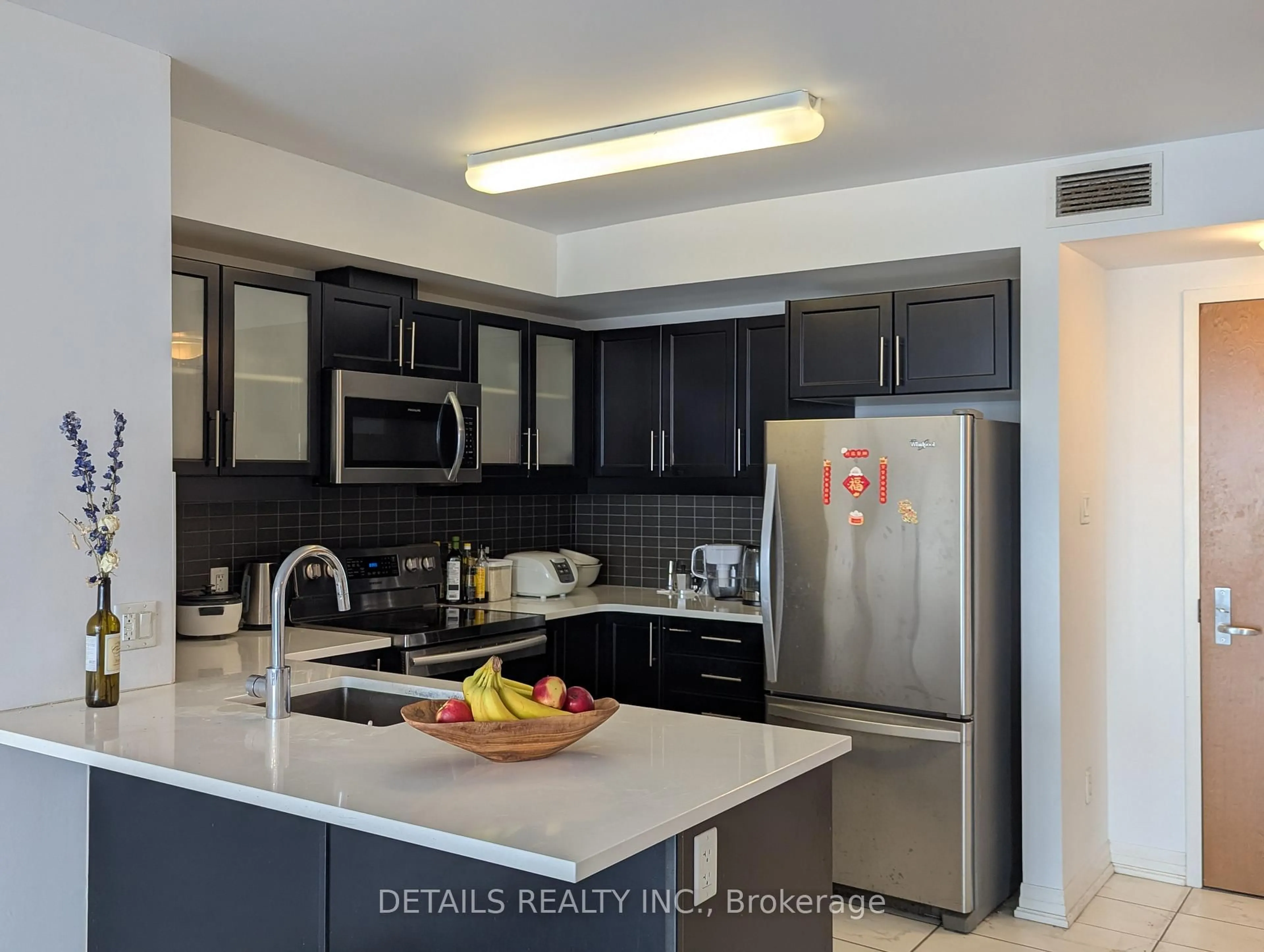 Unknown for 195 BESSERER St #2102, Ottawa Ontario K1N 0B6