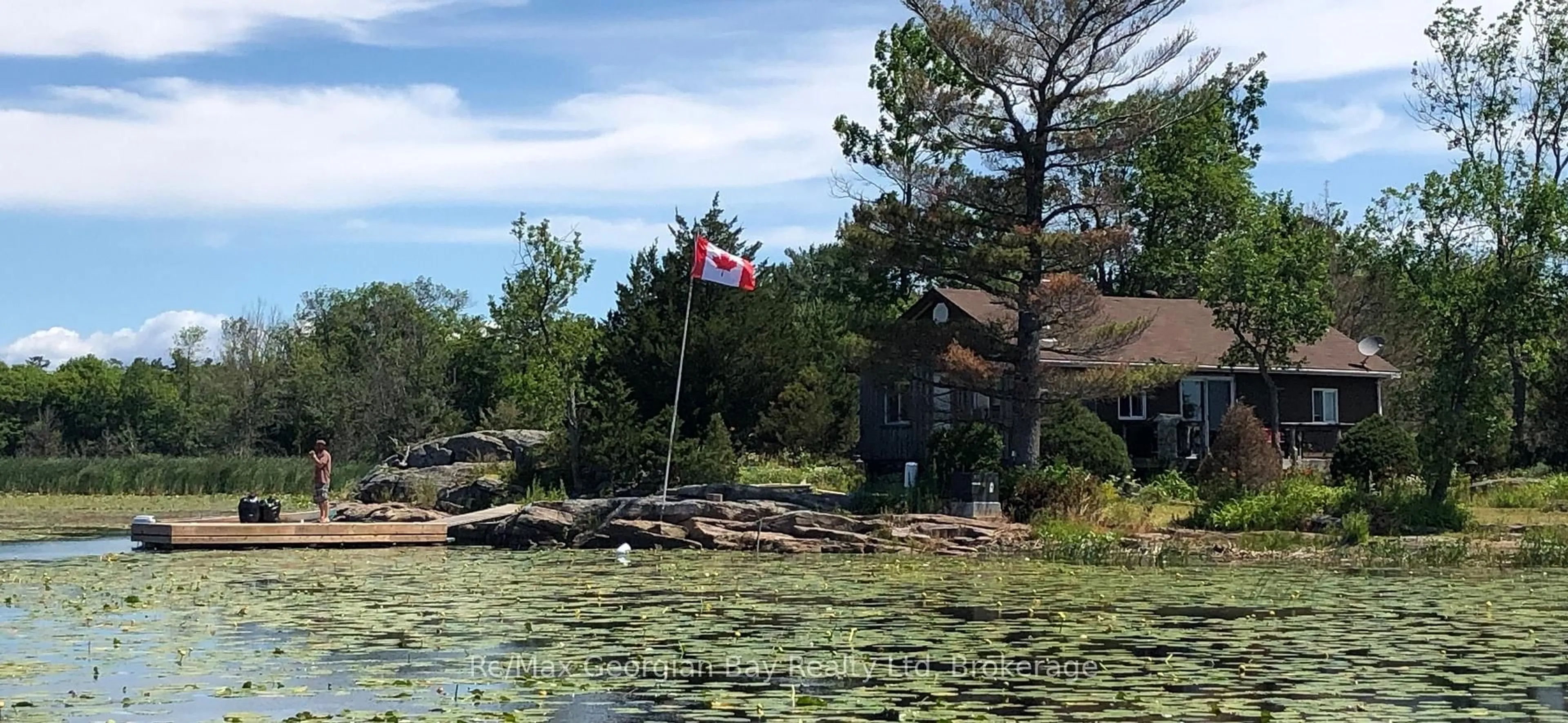 Unknown for 380 2 Island, Georgian Bay Ontario L0K 1S0