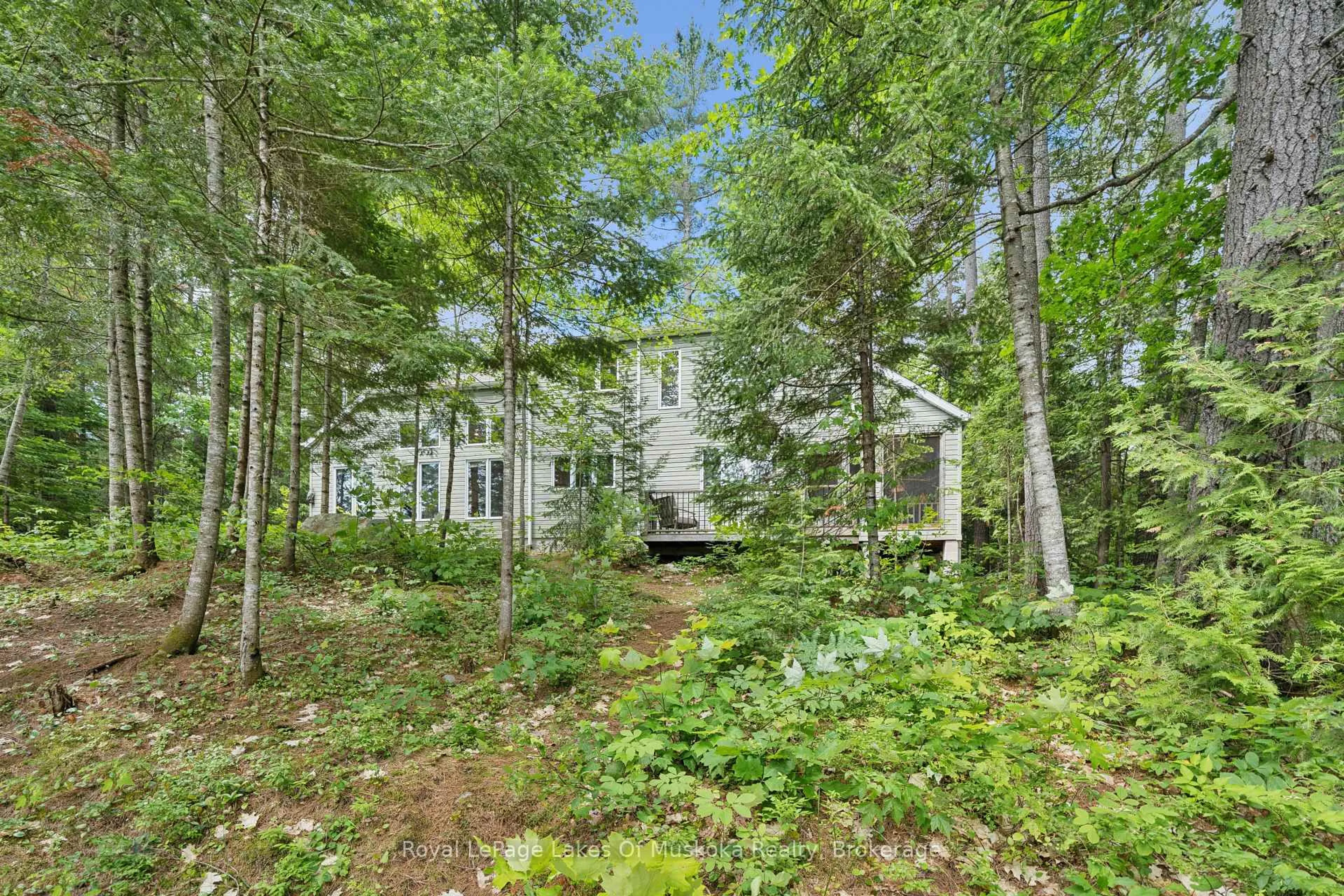 Patio, forest/trees view for 1117 Craftsman Dr, Algonquin Highlands Ontario P0A 1E0