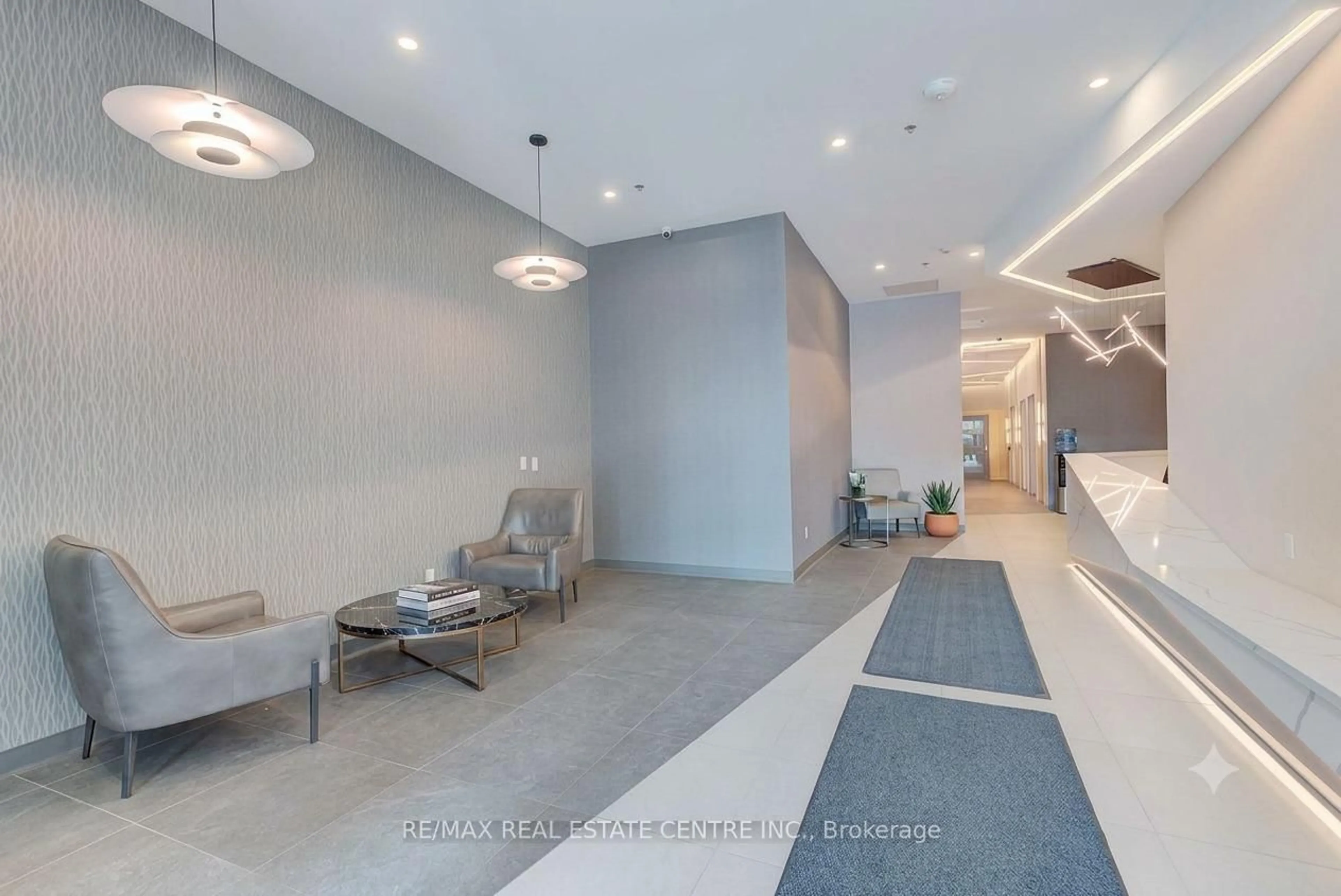 Indoor foyer for 60 Frederick St #3514, Kitchener Ontario N2H 0C7