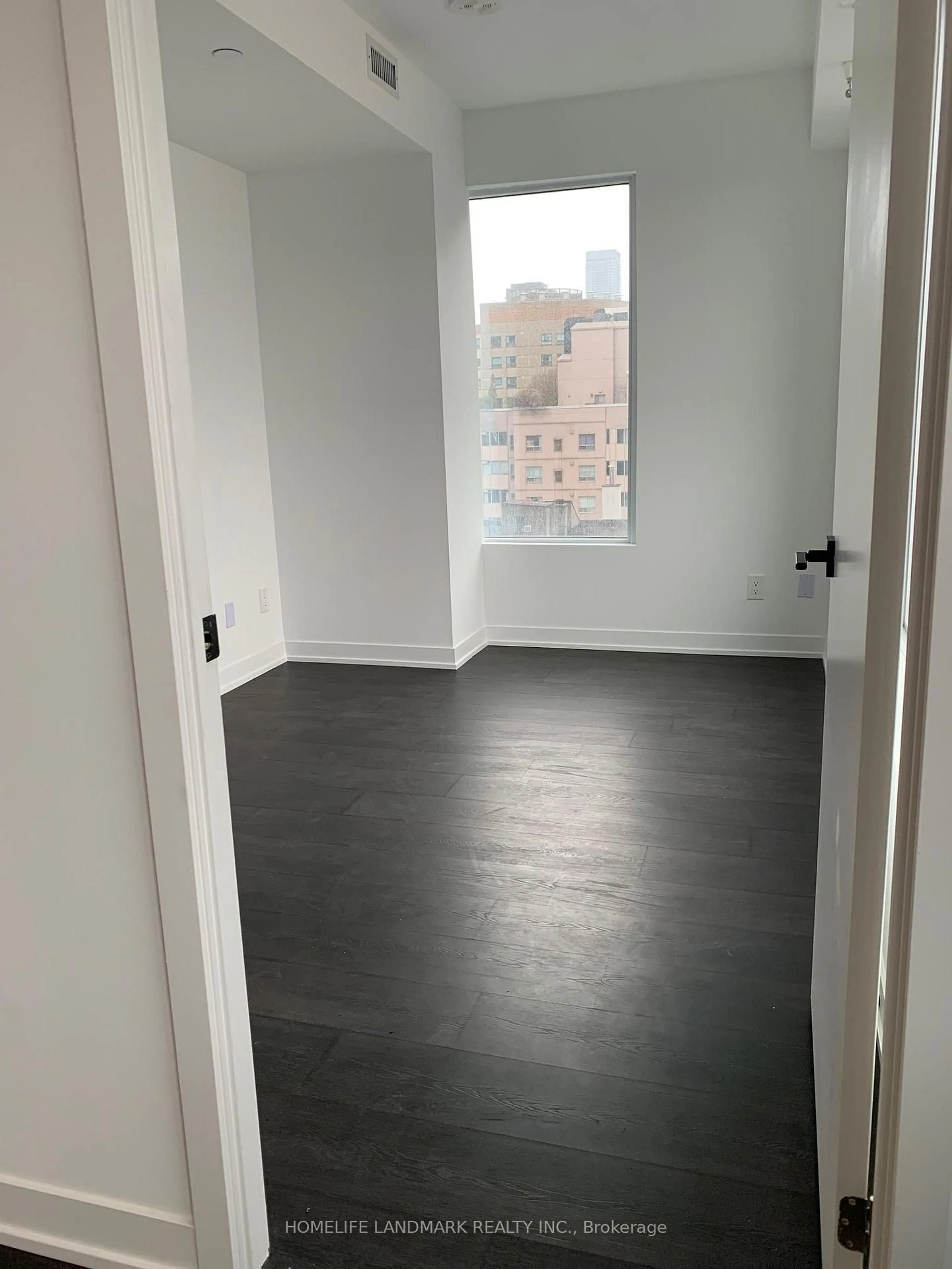 A pic of a room for 652 Princess St #307, Kingston Ontario K7L 1E5