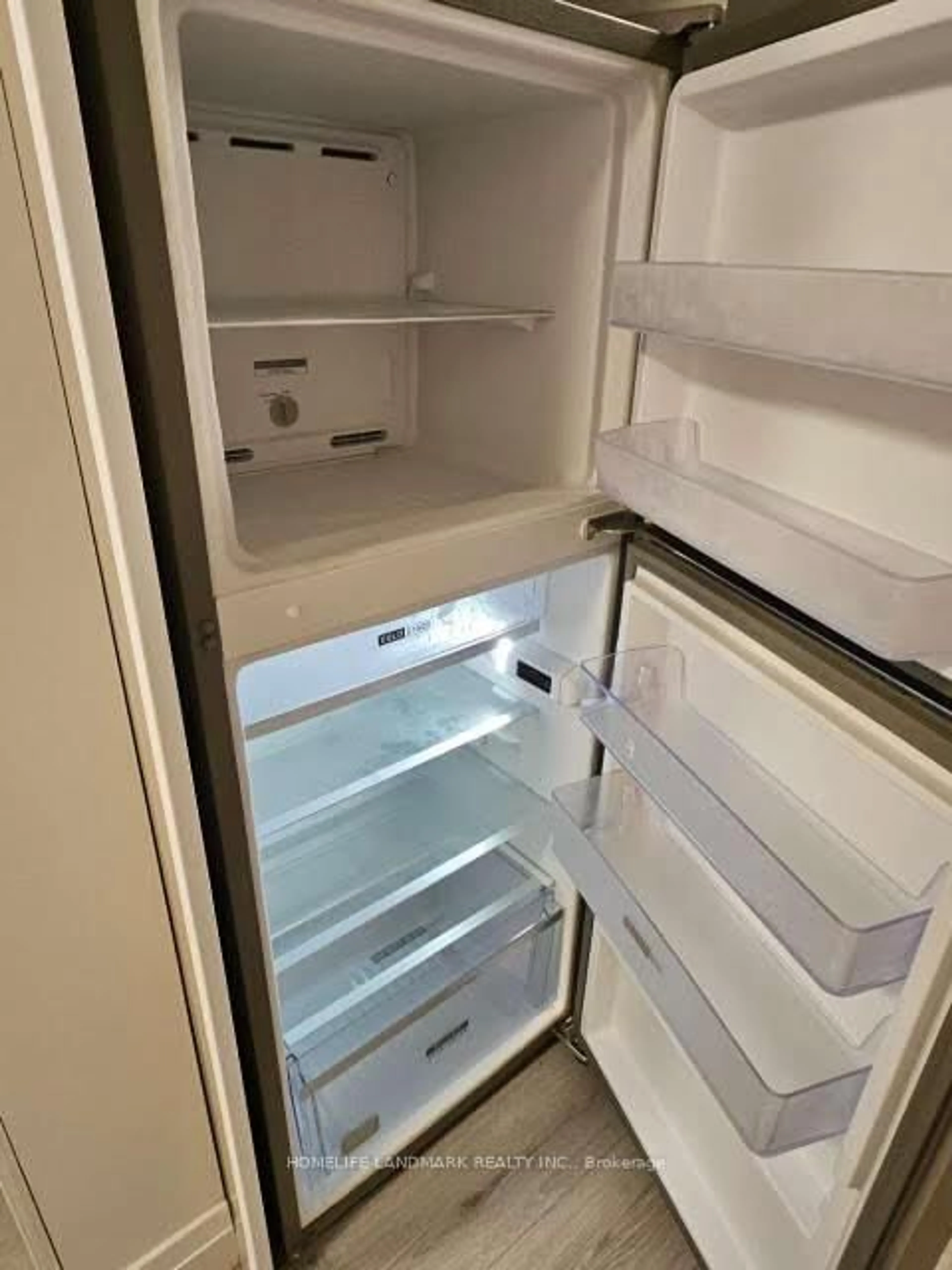 A pic of a room for 652 Princess St #307, Kingston Ontario K7L 1E5