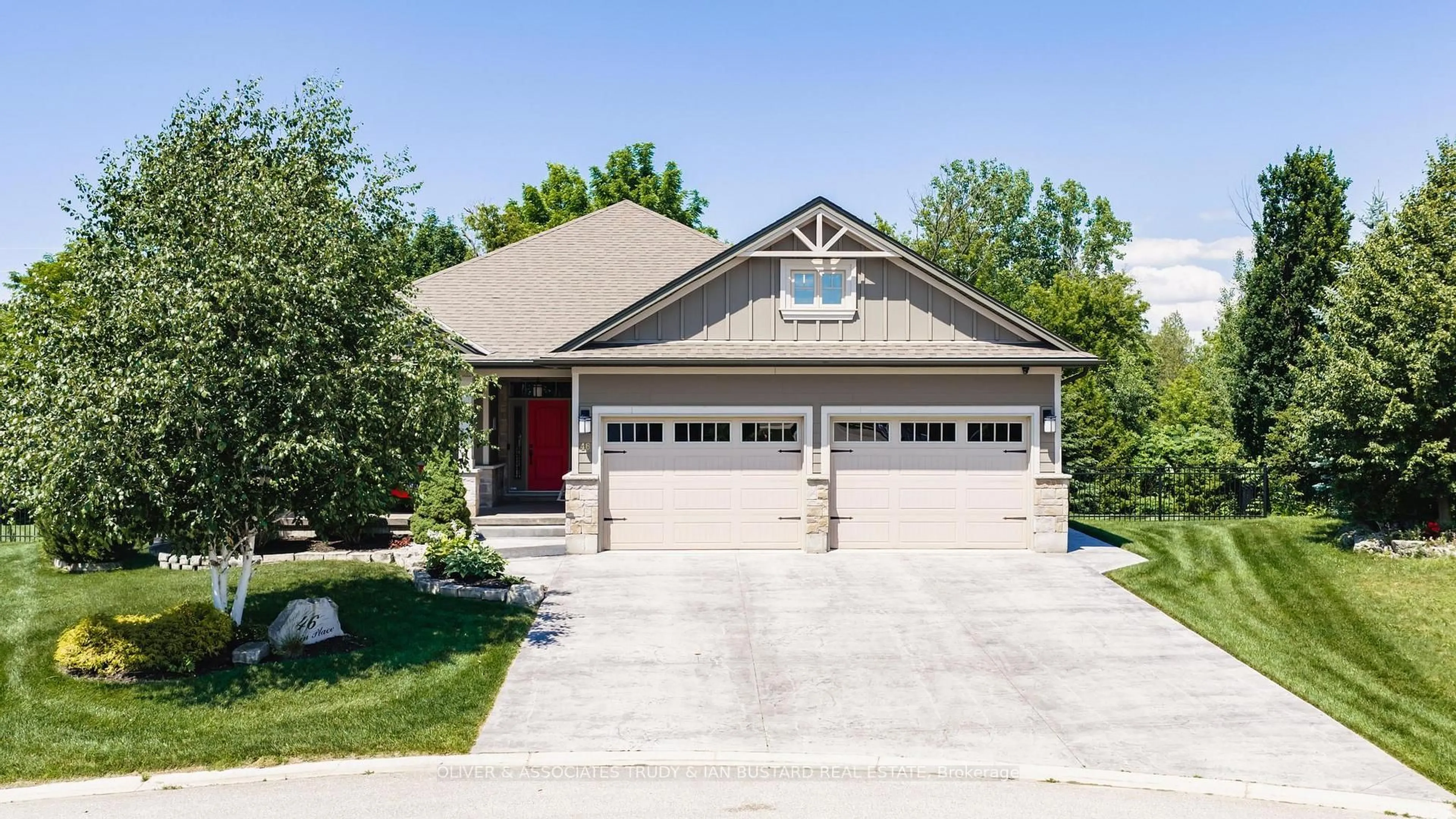 Home with brick exterior material, street for 46 Erin Pl, Lambton Shores Ontario N0M 1T0
