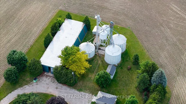 8297 St. Andrew's Line, Chatham-Kent 5