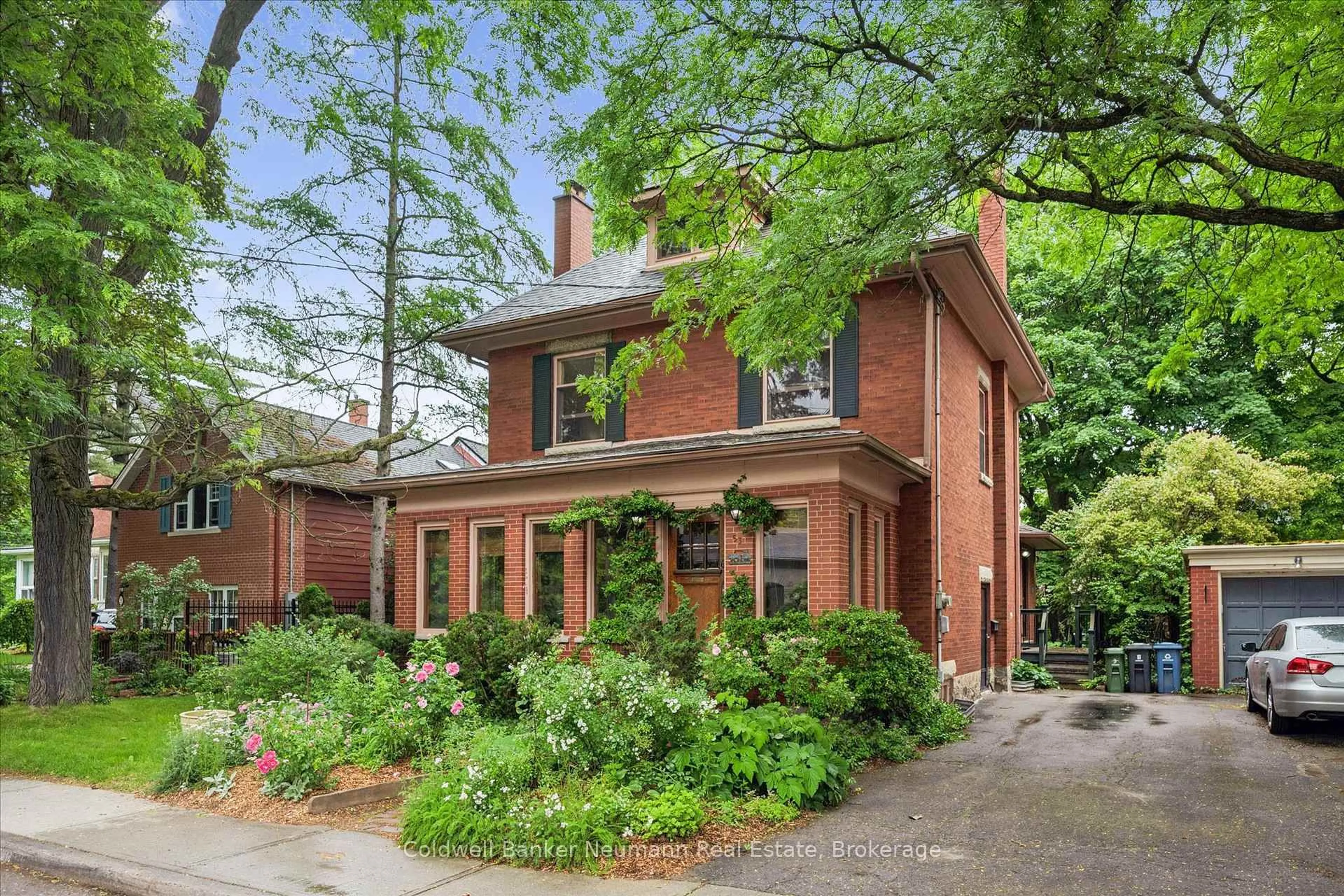 Home with brick exterior material, street for 53 Hillcrest Dr, Guelph Ontario N1E 4W8