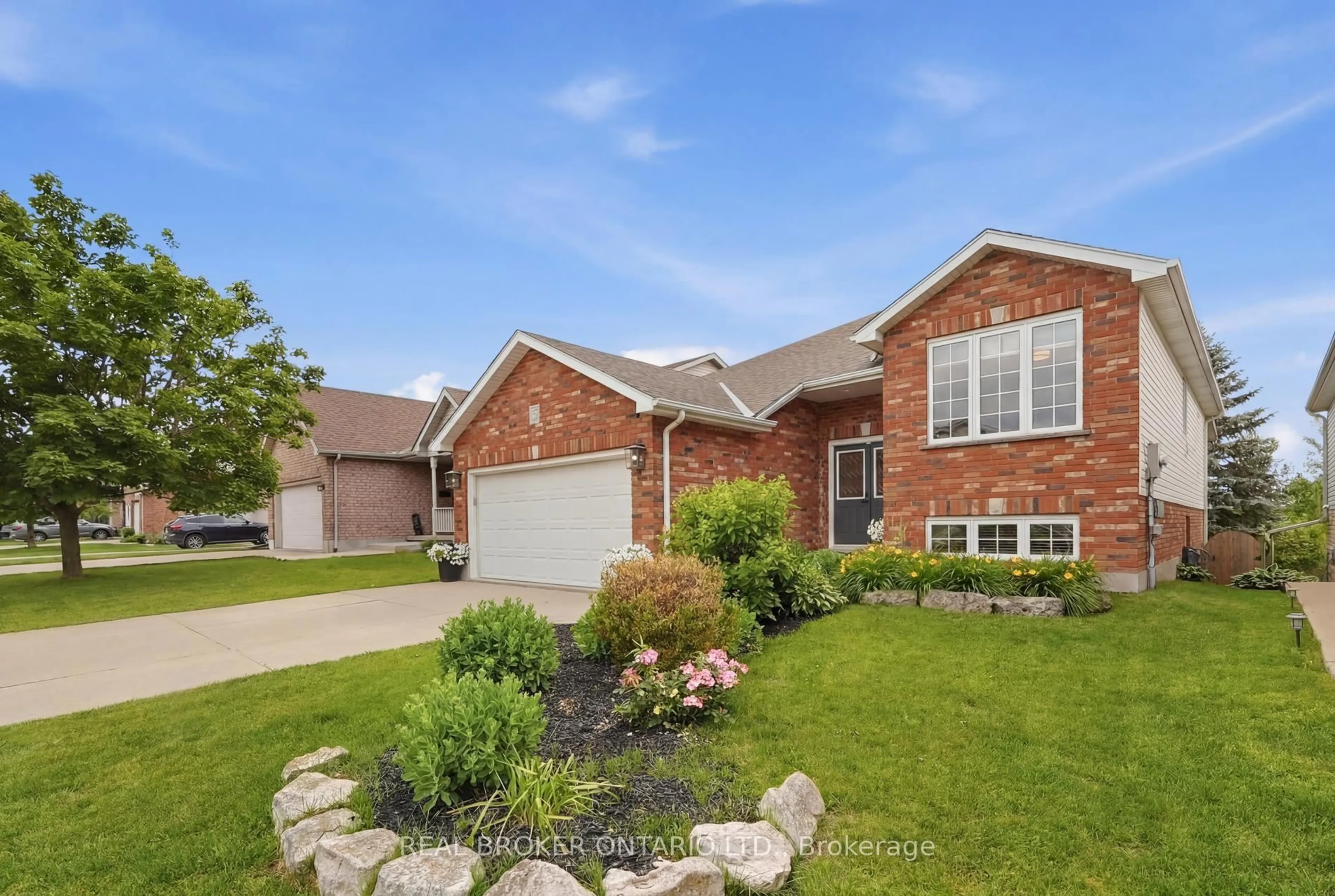 Home with brick exterior material, street for 105 Harwood Rd, Cambridge Ontario N1S 4R9