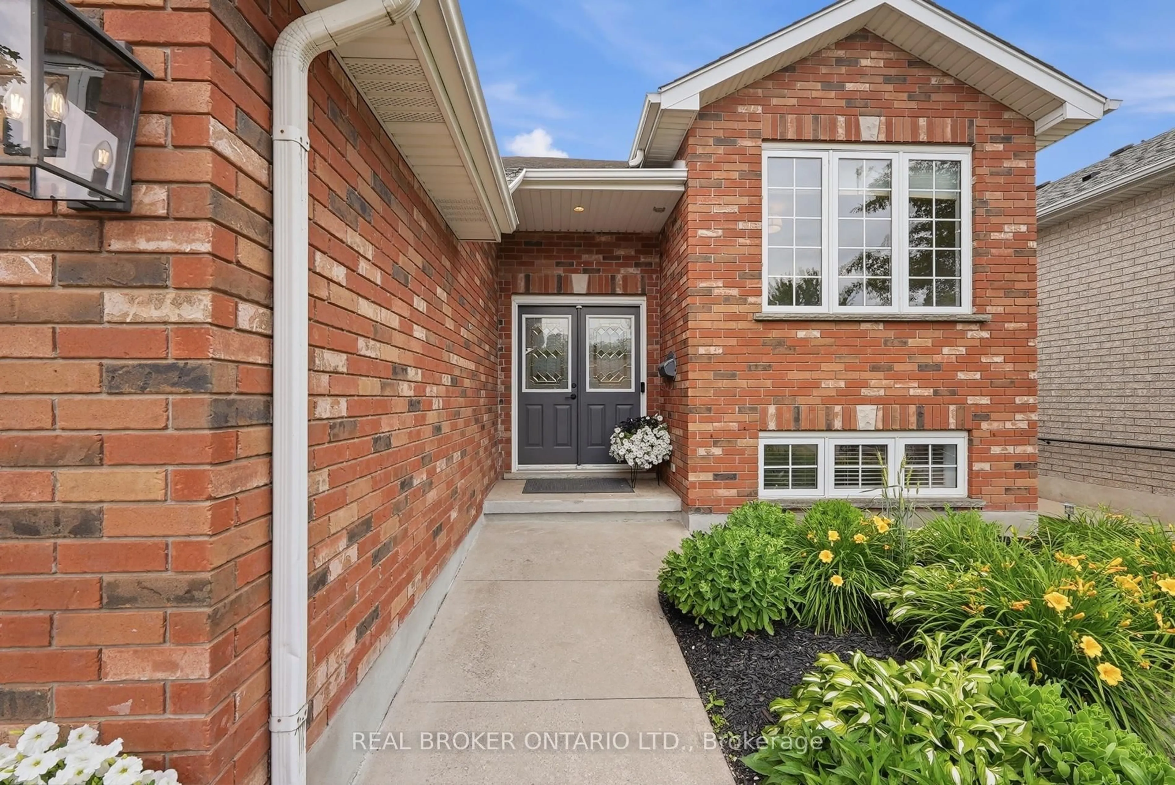 Home with brick exterior material, street for 105 Harwood Rd, Cambridge Ontario N1S 4R9