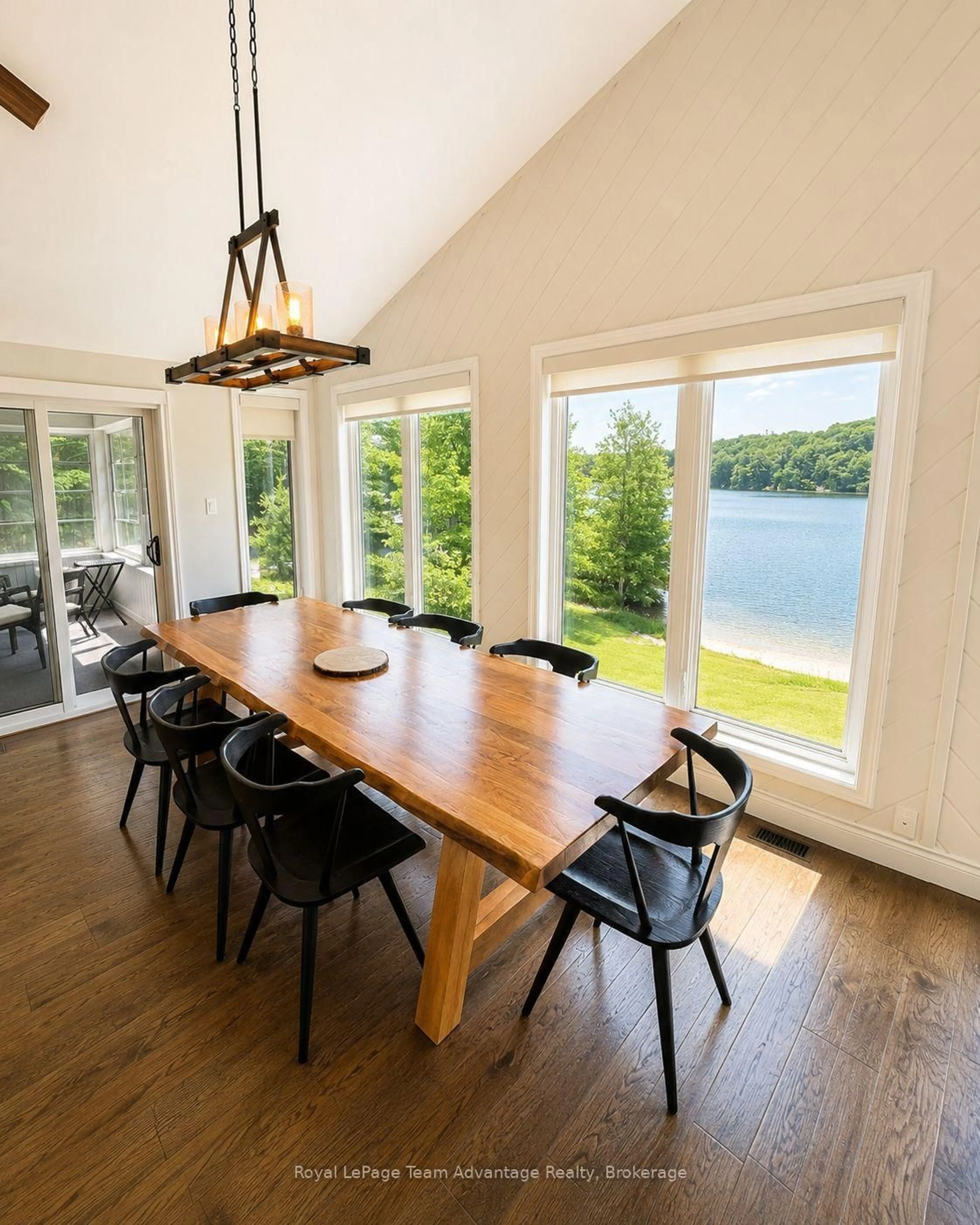 Dining room, wood/laminate floor for 1 Crane Walker Rd #11, The Archipelago Ontario P2A 0B7