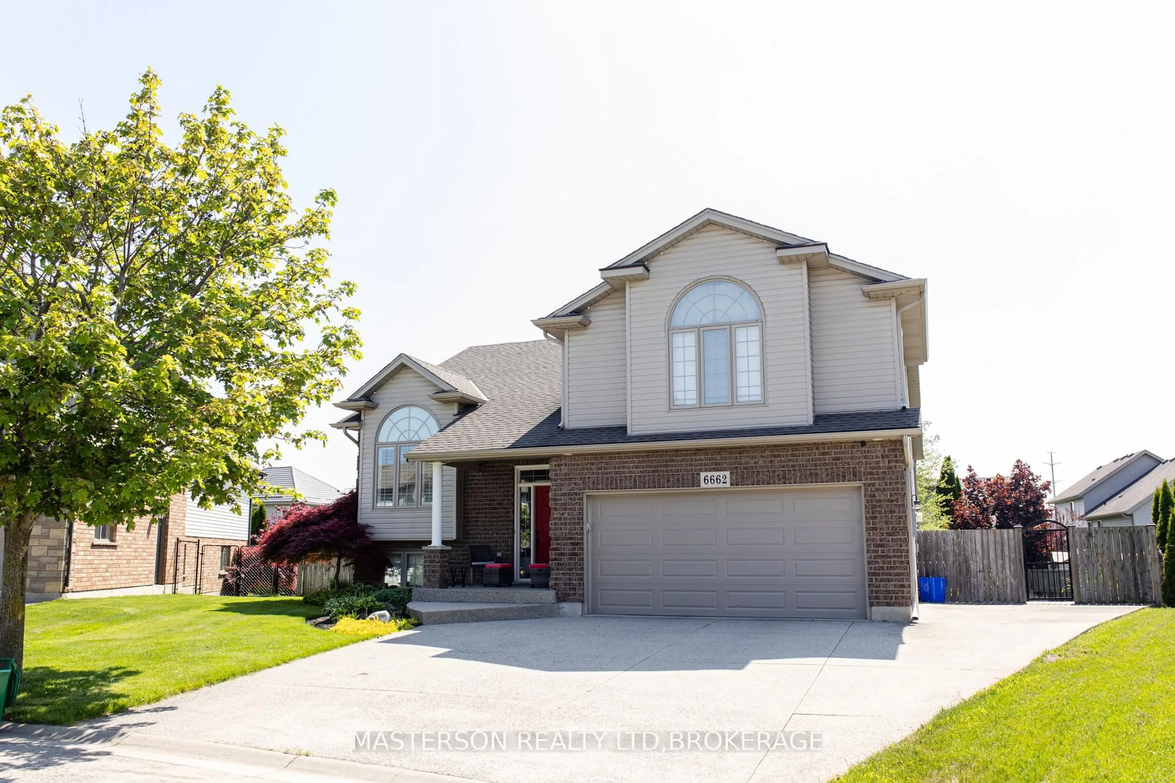 Home with vinyl exterior material, street for 6662 Alina Crt, Niagara Falls Ontario L2H 0A7