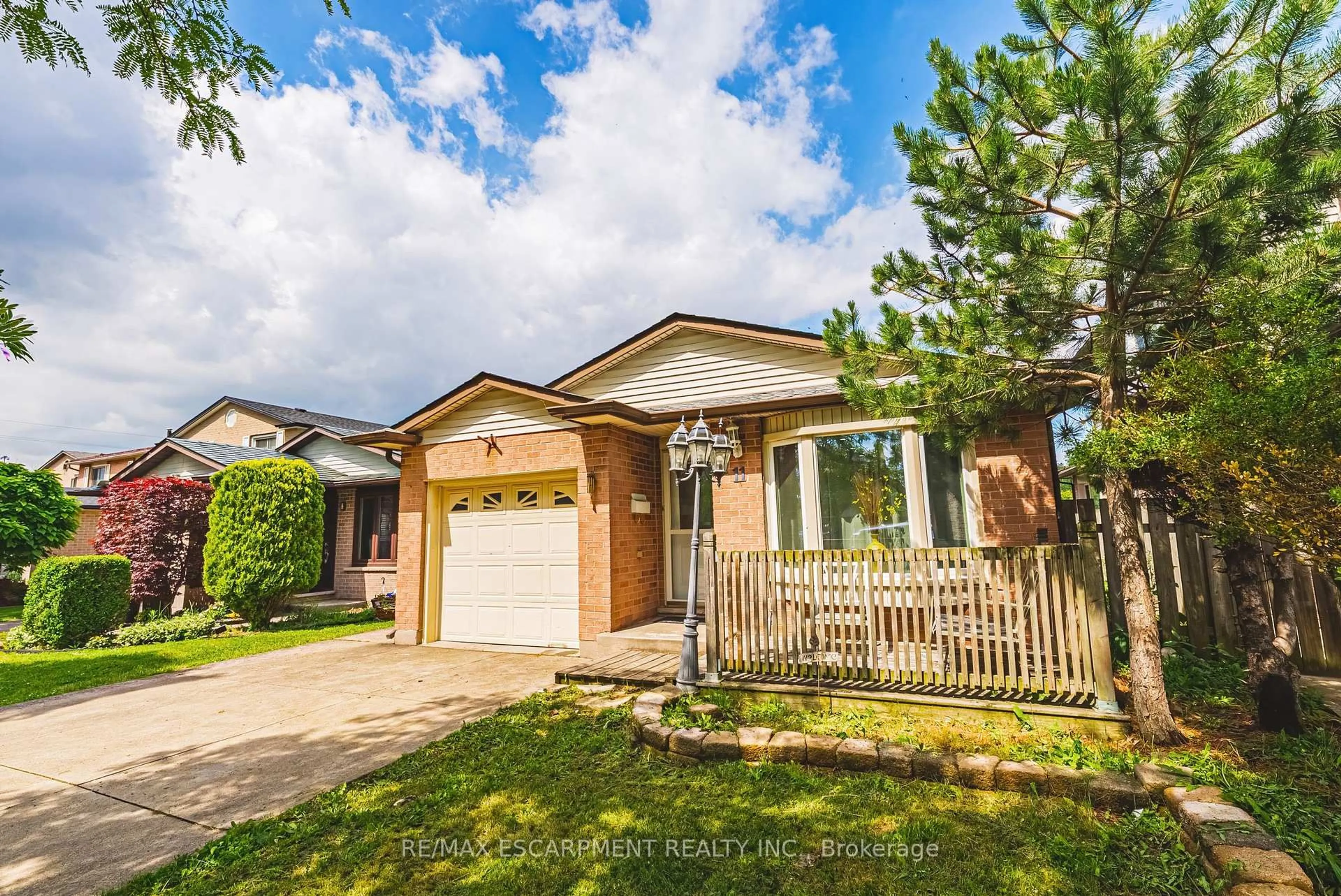 Home with brick exterior material, street for 11 Drakes Dr, Hamilton Ontario L8E 4G4