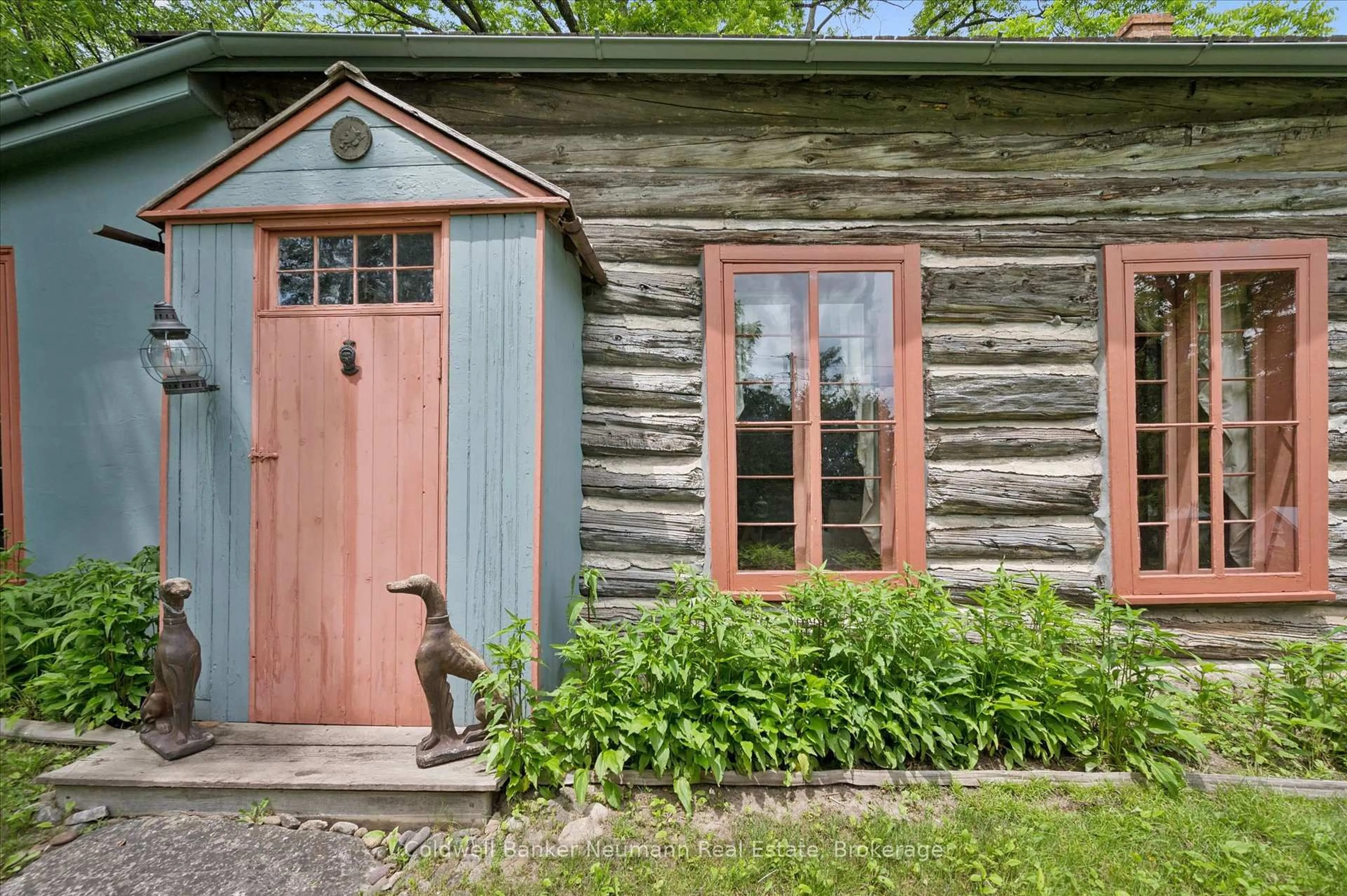 Shed for 280 Palmer St, Guelph Ontario N1E 2S2