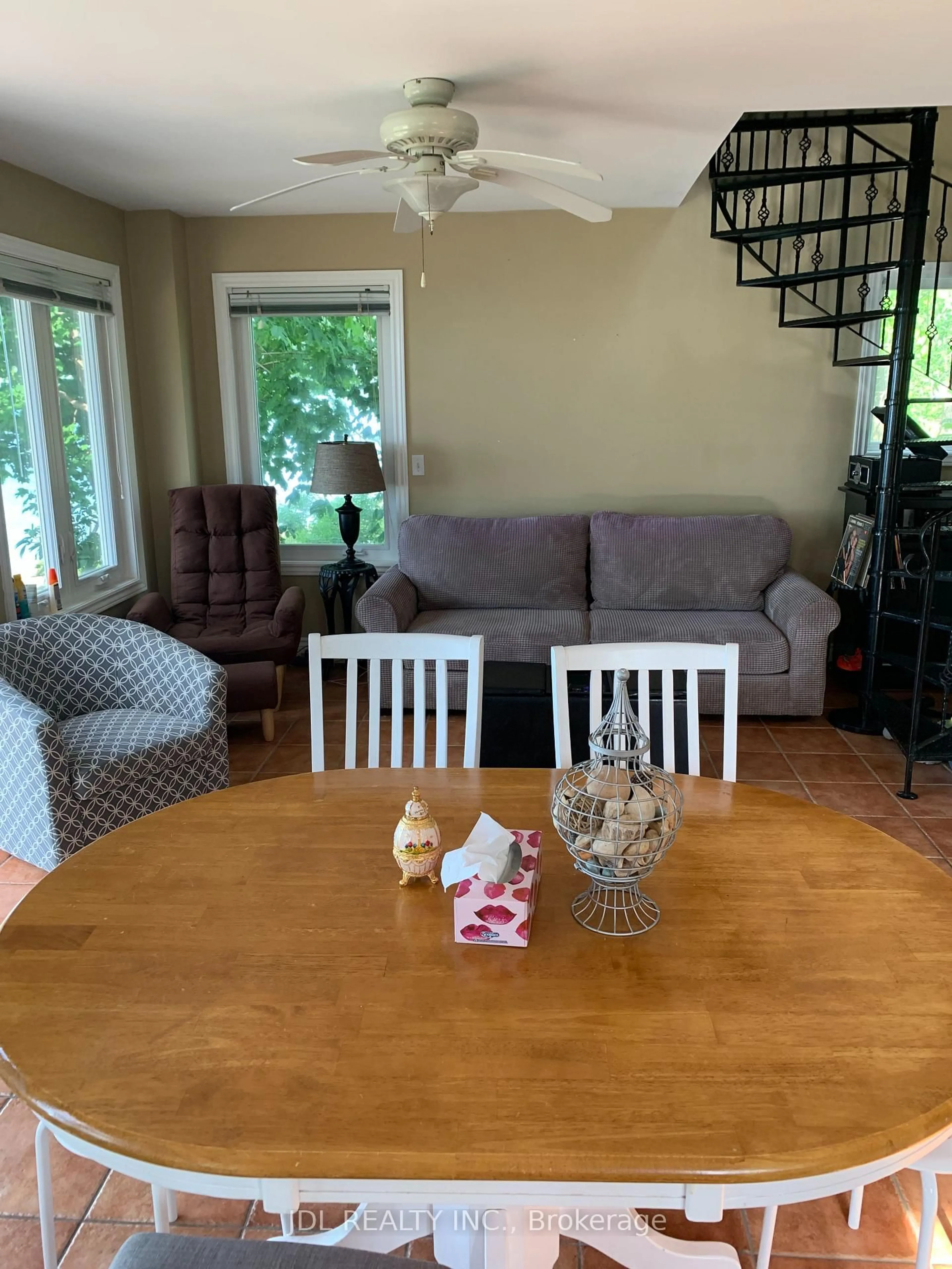 Living room with furniture, unknown for 3188 Lakeshore Rd, Haldimand Ontario N1A 2W8