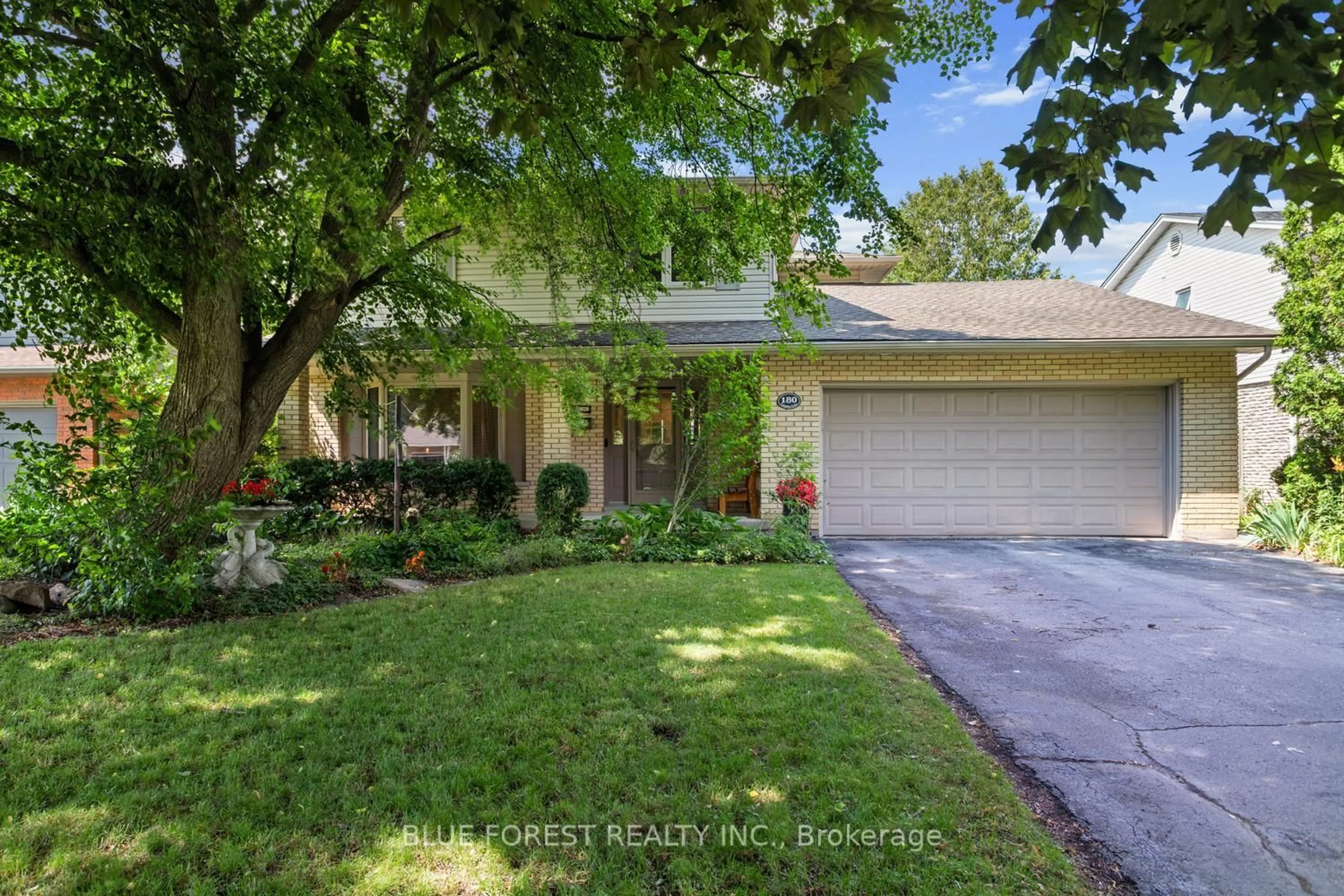 Unknown for 180 Camden Cres, London North Ontario N5X 2J7