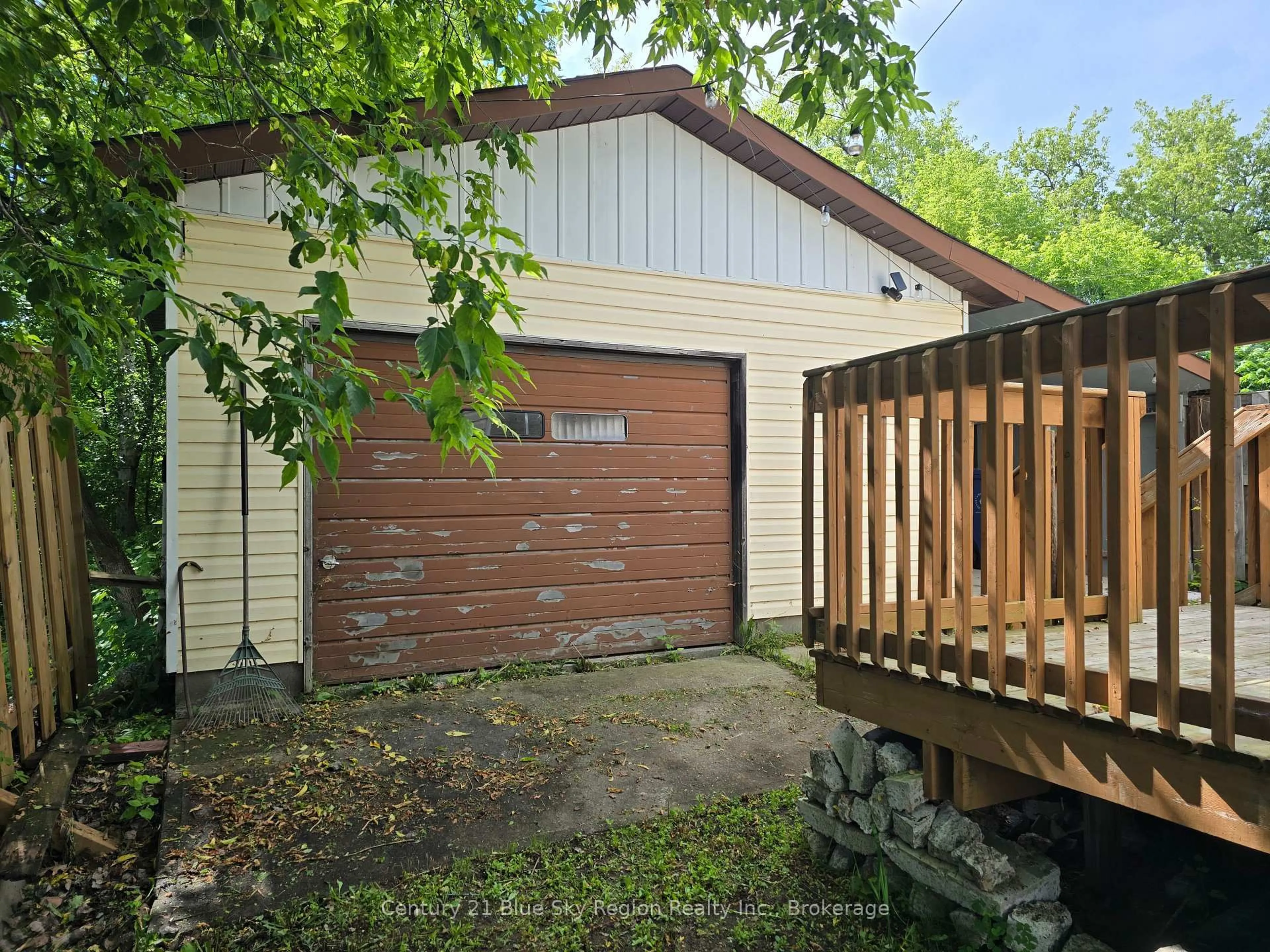 Shed for 367 Princess St, North Bay Ontario P1B 6C7