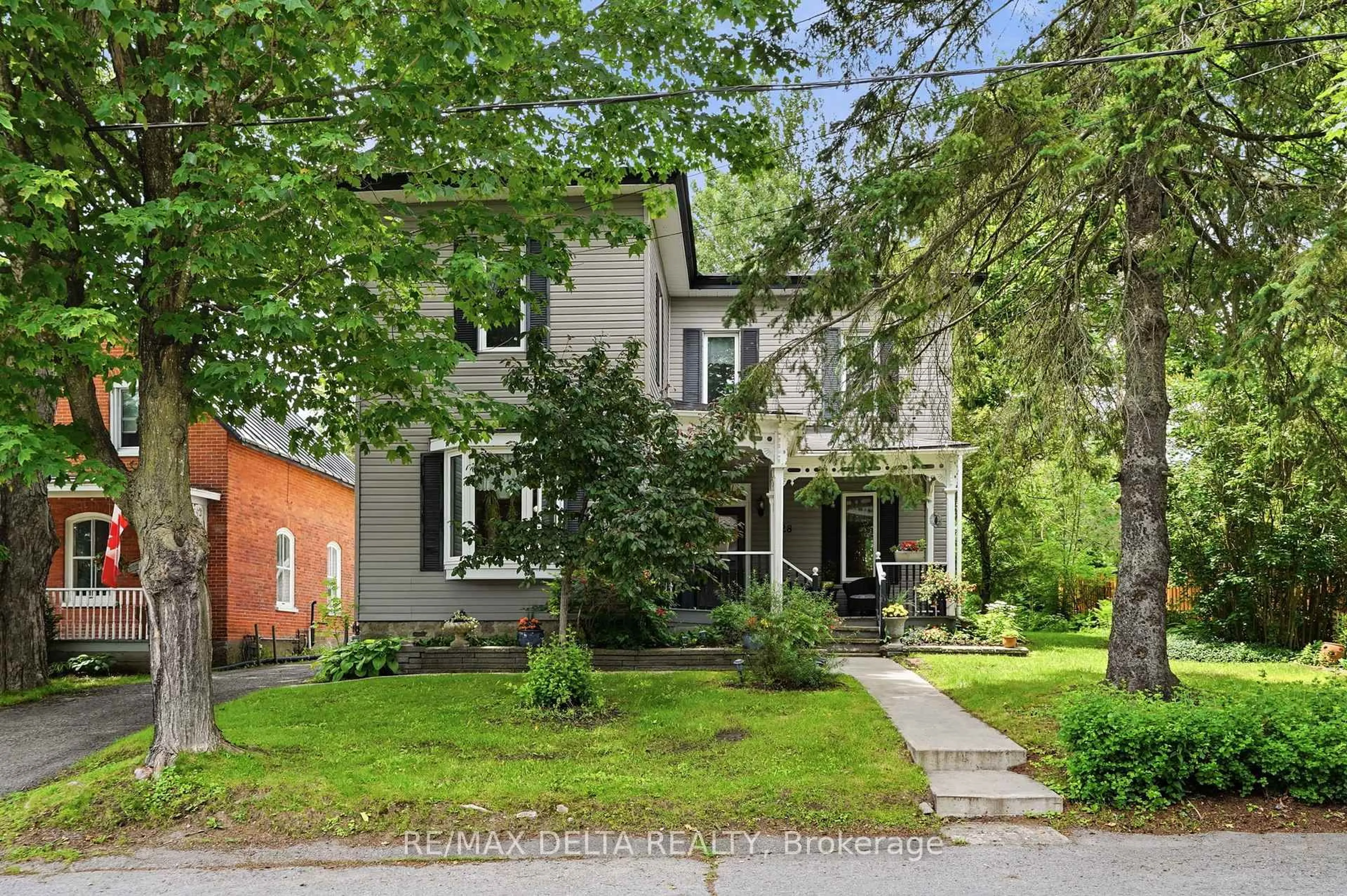 Unknown for 28 Jay St, Champlain Ontario K0B 1R0
