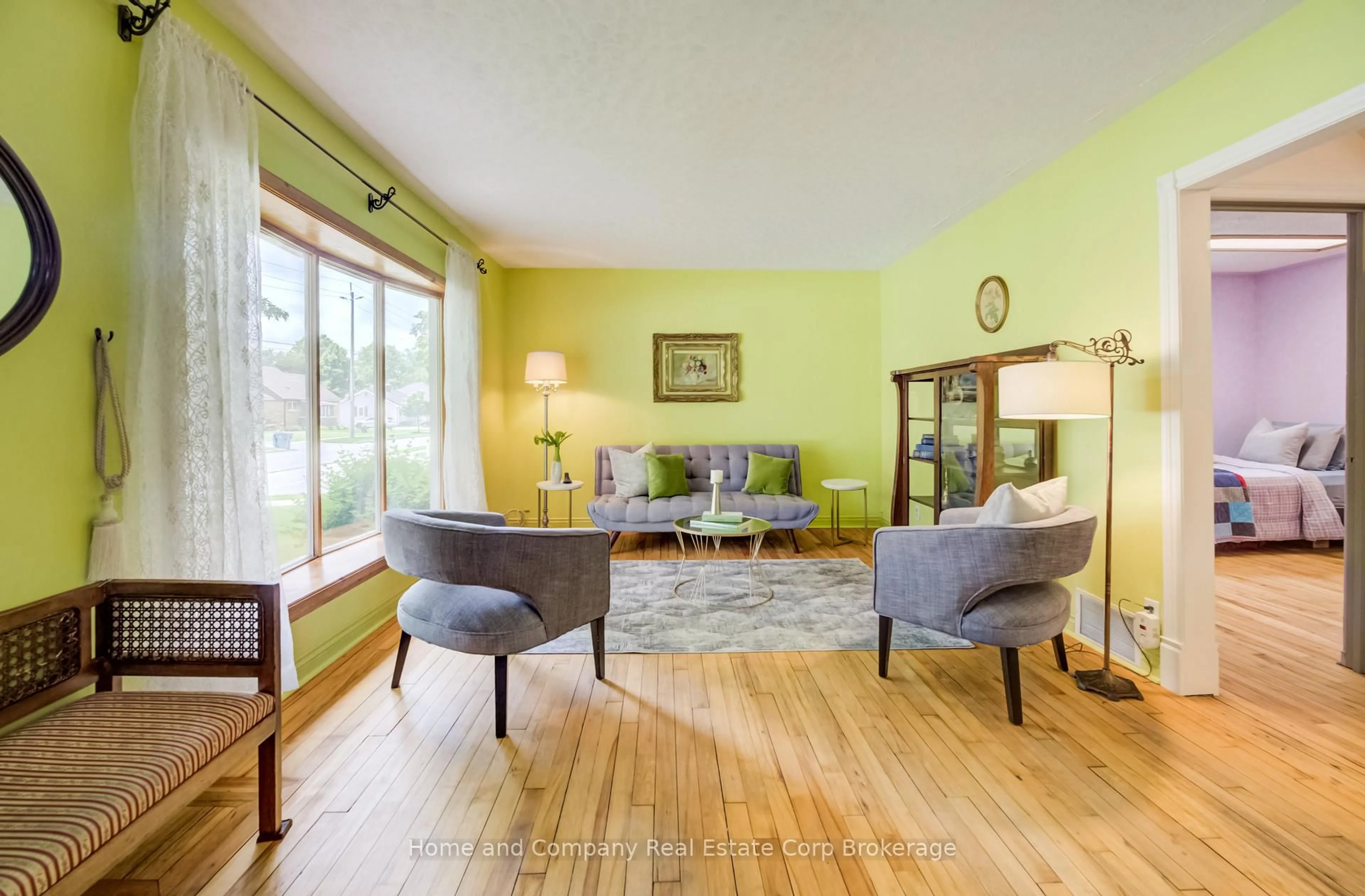 Living room with furniture, wood/laminate floor for 122 Brydges St, Stratford Ontario N5A 1R9