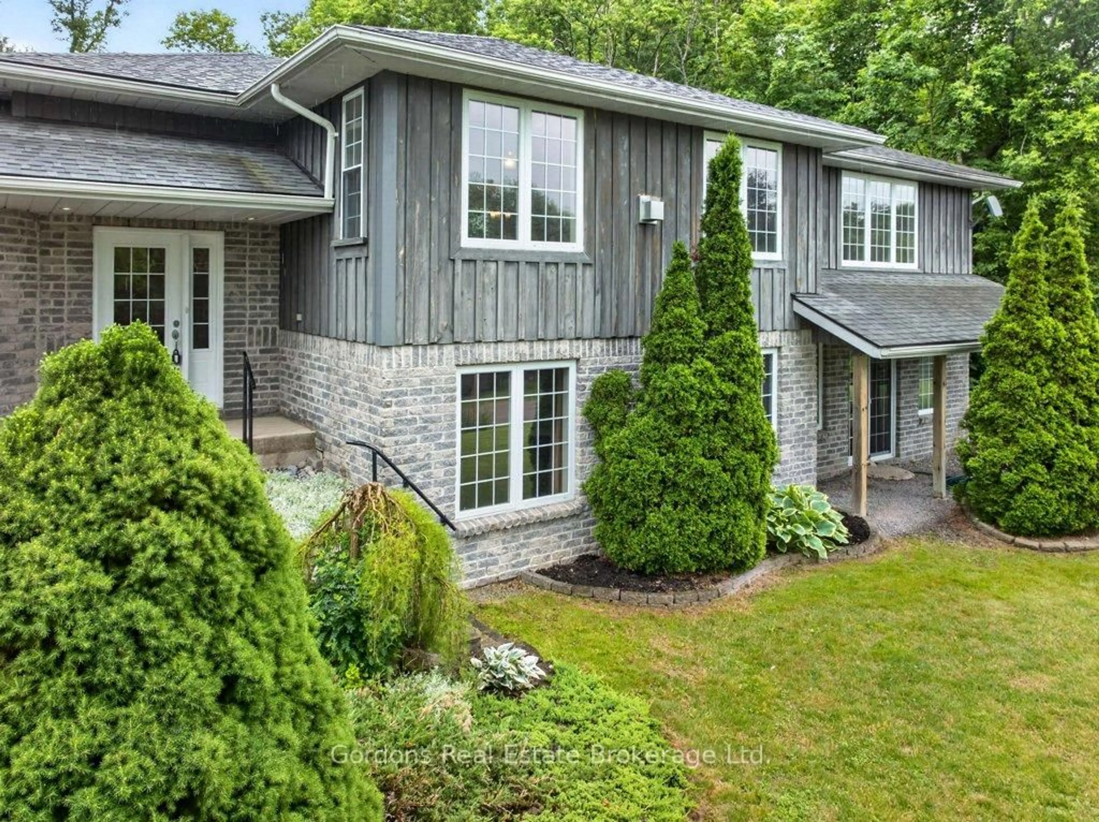 Home with brick exterior material, unknown for 13 Cannery Rd, Prince Edward County Ontario K8N 4Z7
