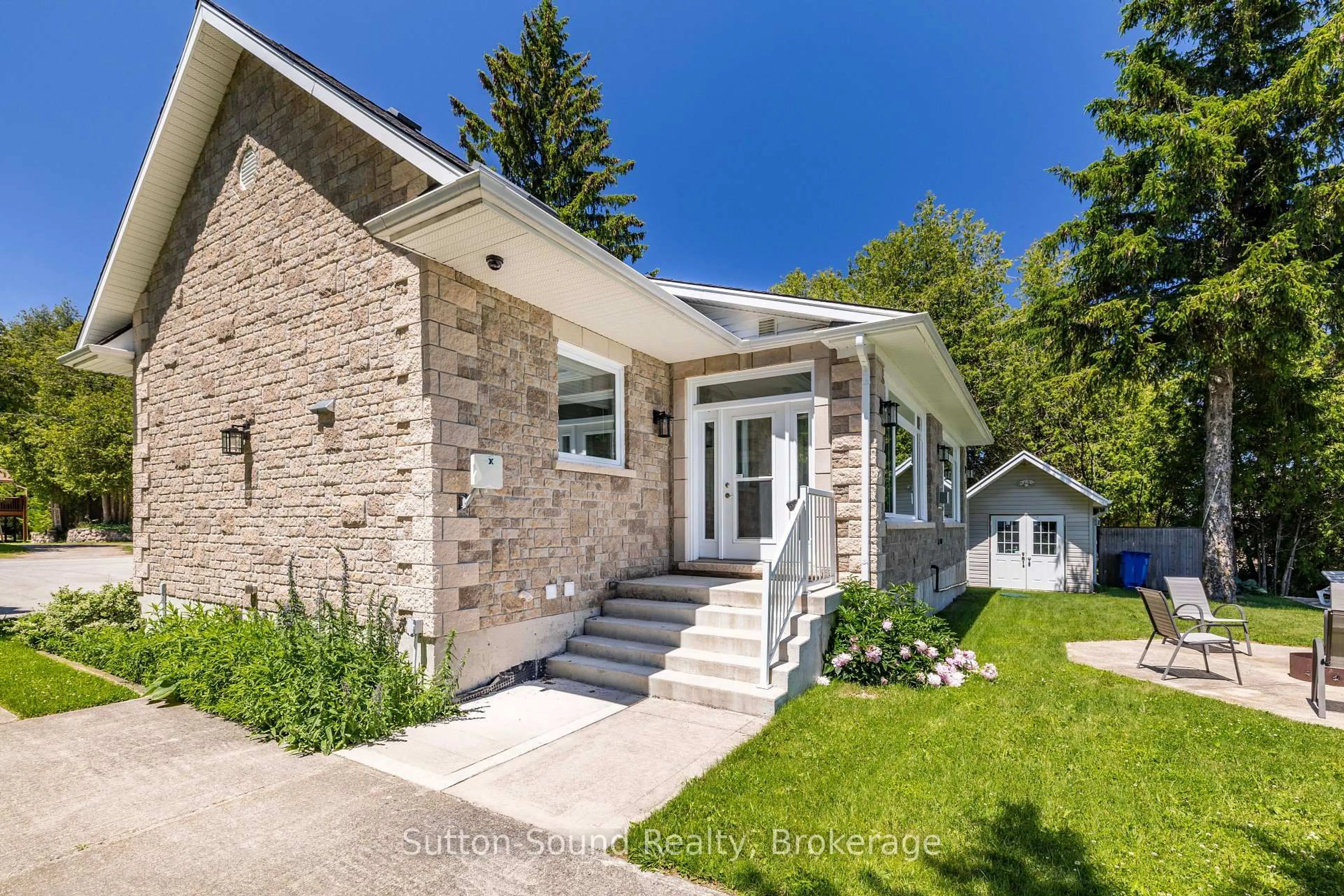 Home with brick exterior material, street for 339605 Presqu'ile Rd, Georgian Bluffs Ontario N0H 1S0